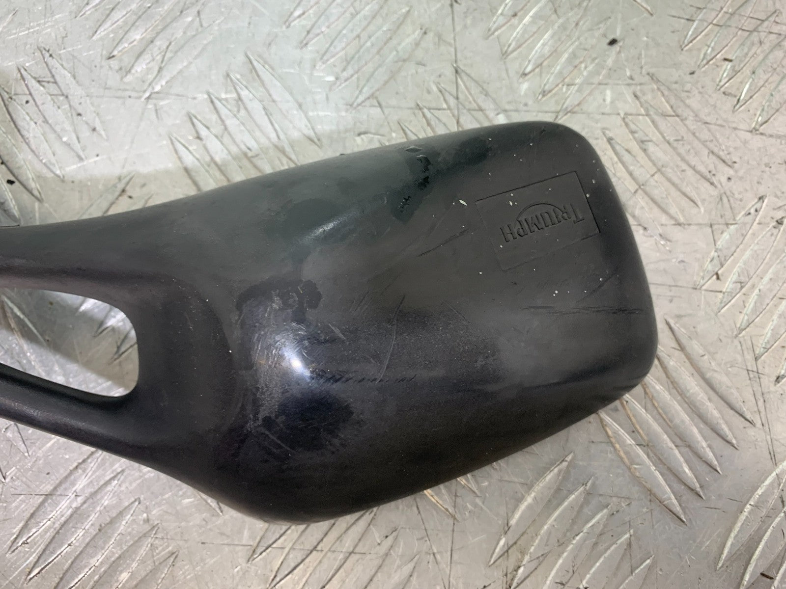 TRIUMPH TROPHY 900 RIGHT MIRROR   YEAR 1991-95 (CMB1251)