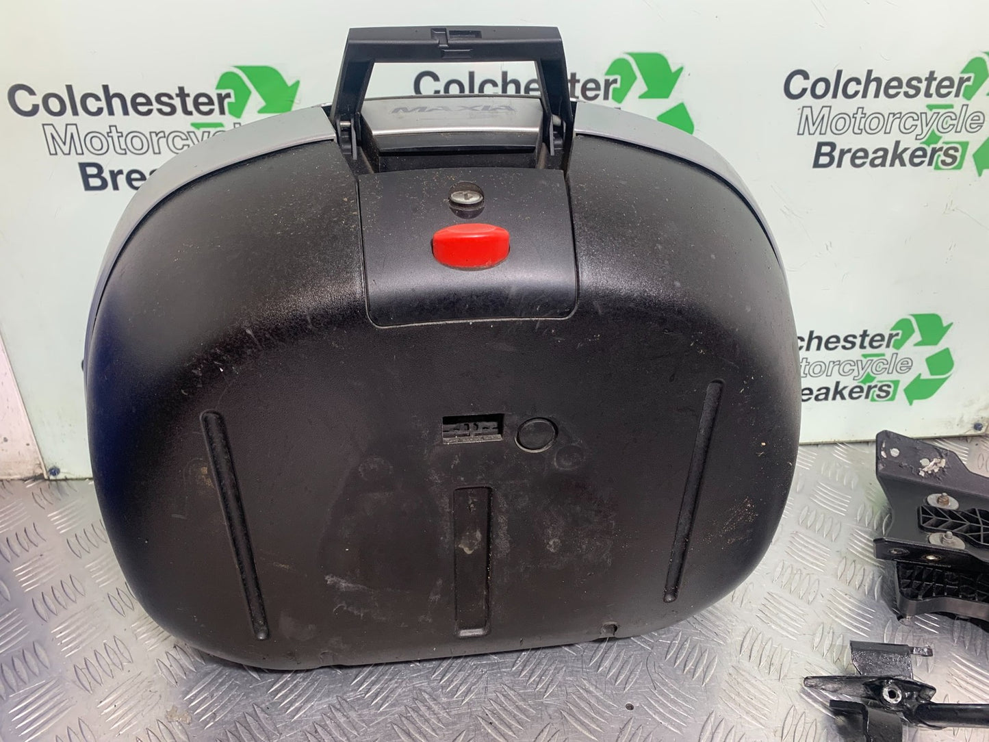 BMW K1300 S K 1300 S GIVI TOP BOX AND RACK  YEAR 2009-16 (CMB1216)
