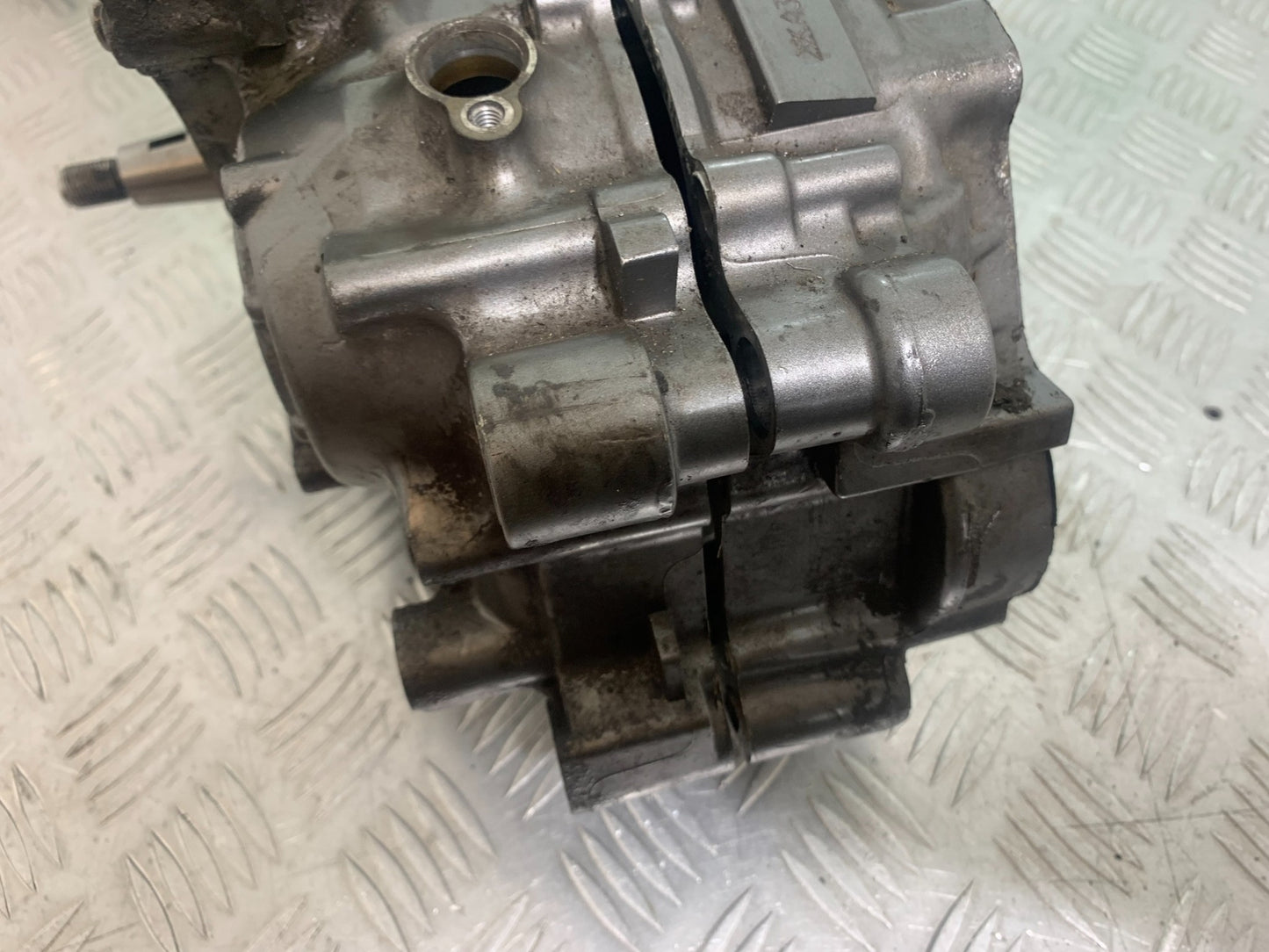APRILIA 650 PAGASO STRADA CRANKSHAFT AND CASINGS  YEAR 2005-2010 (CMB1057)