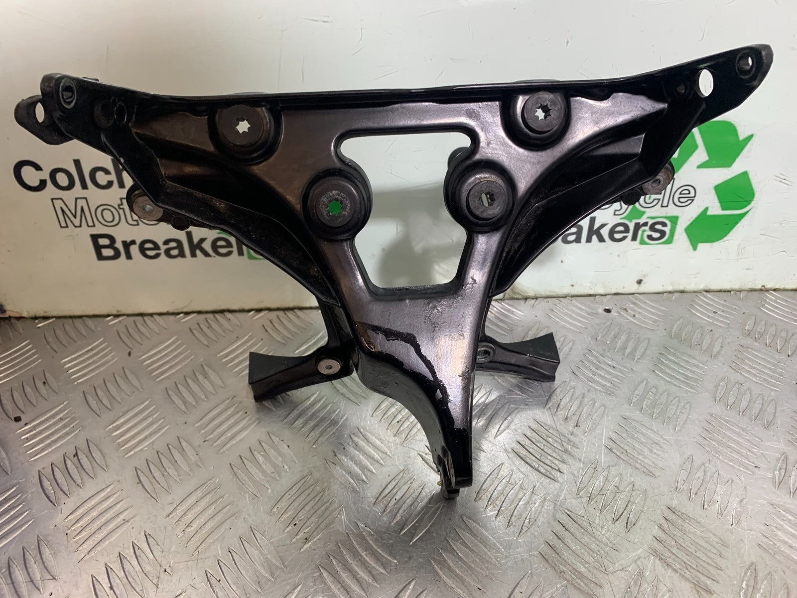 TRIUMPH 1050 SPRINT ST FAIRING BRACKET   2003-2011 (CMB1285)