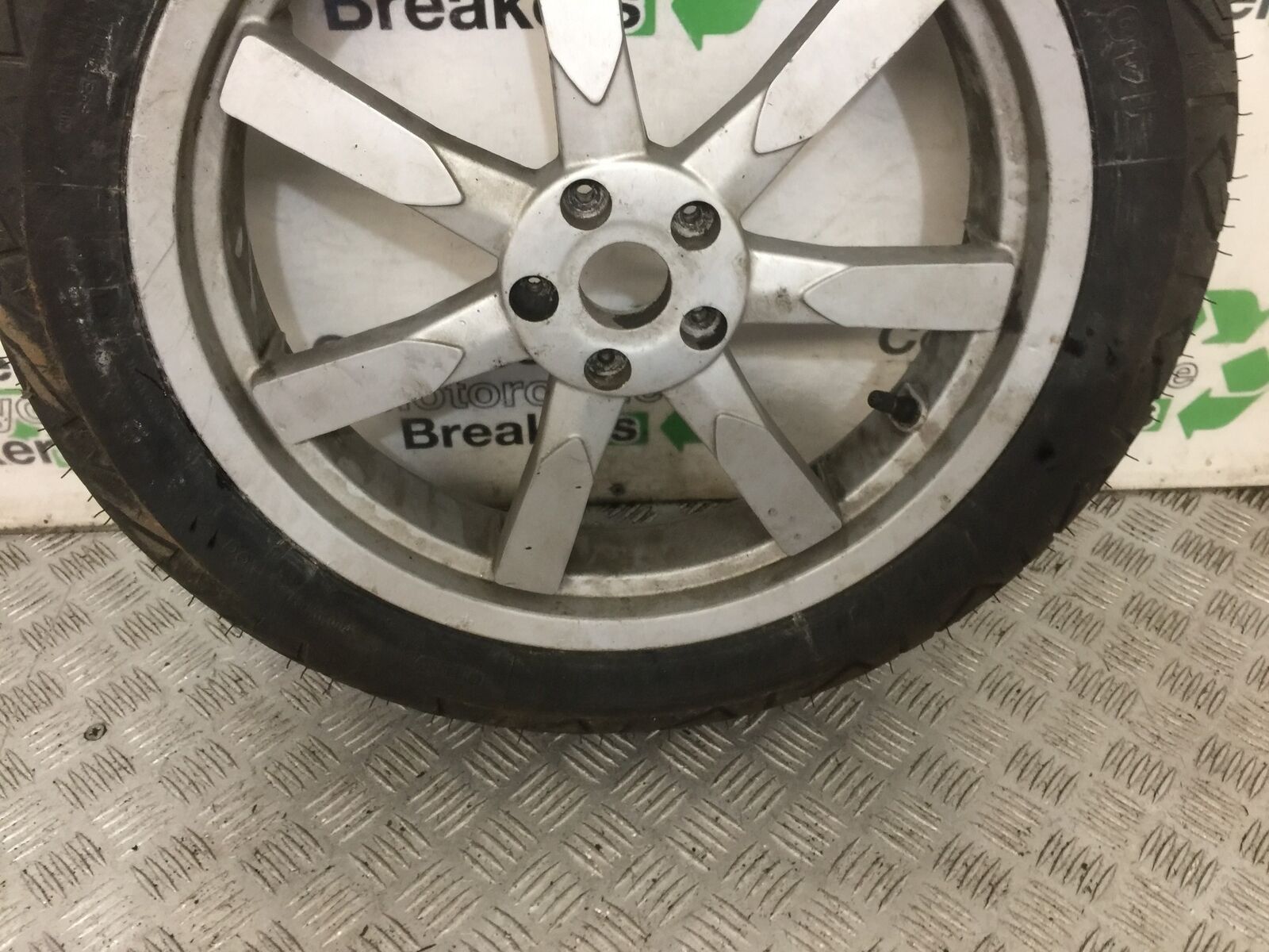 PEUGEOT GEOPOLIS 125 REAR WHEEL  YEAR 2011  (STOCK 887)