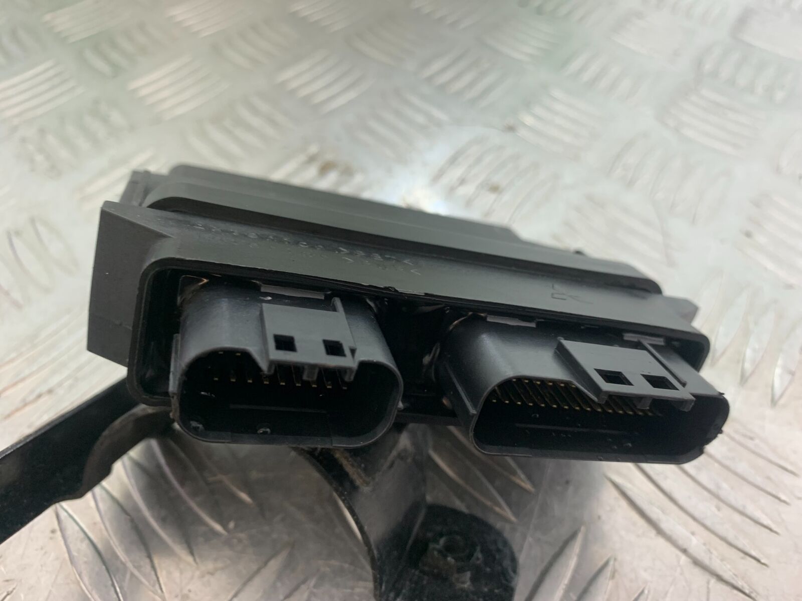 SUZUKI INTRUDER VL800 C800 ECU YEAR 2012-16 (CMB1039)