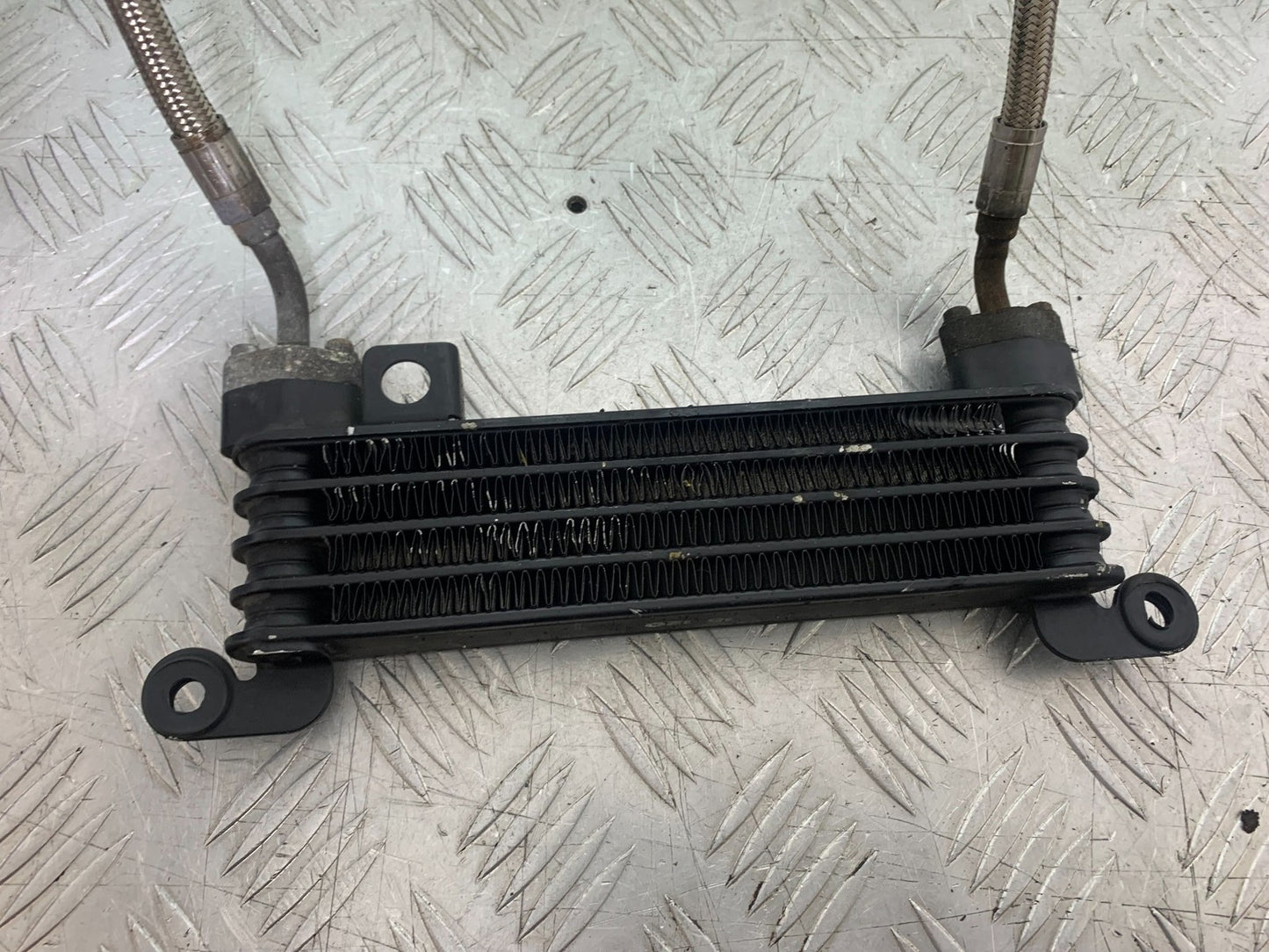 TRIUMPH 1050 SPRINT GT OIL COOLER AND LINES YEAR 2010-2016 (CMB1250)