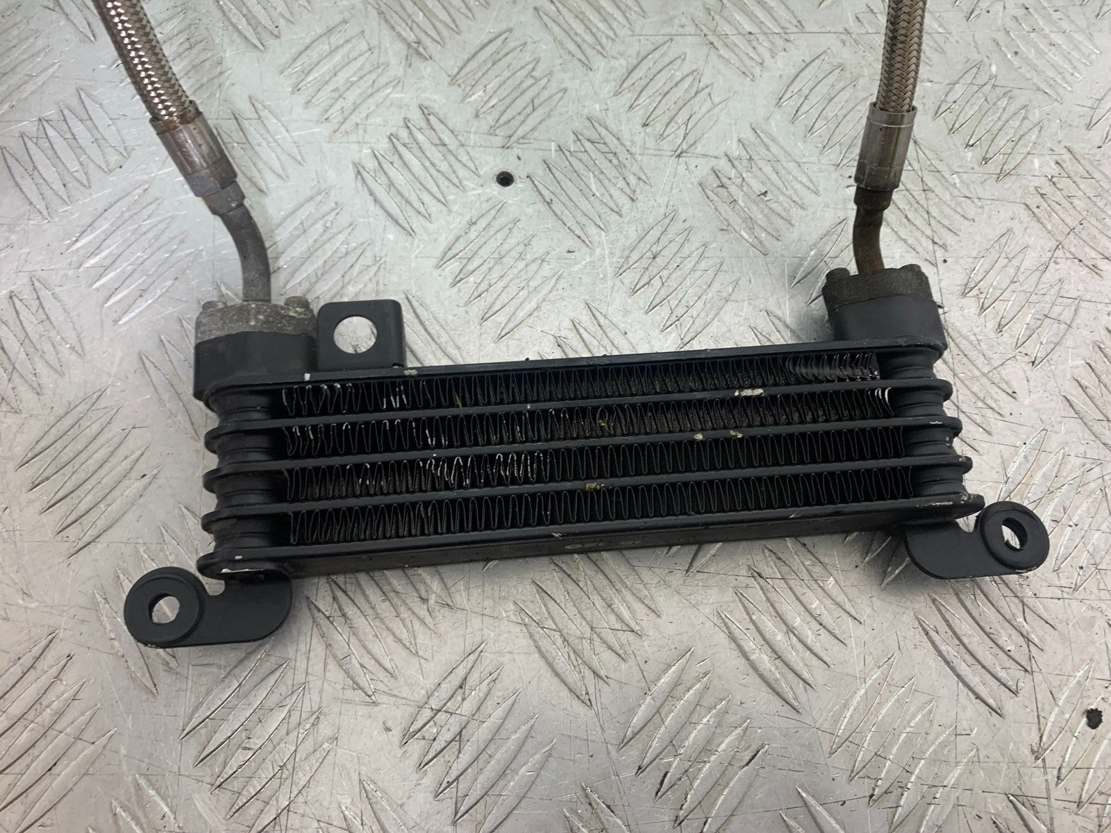 TRIUMPH 1050 SPRINT GT OIL COOLER AND LINES YEAR 2010-2016 (CMB1250)