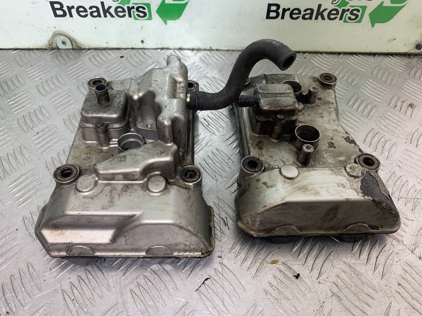 HONDA VFR800 PRE V-TEC ROCKER COVERS YEAR 1998-2001