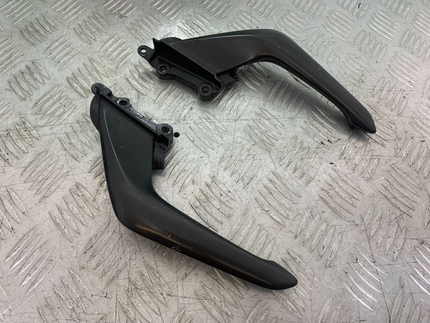 HONDA CB500 F CB500F GRAB RAILS  YEAR 2013-2015  (CMB1235)