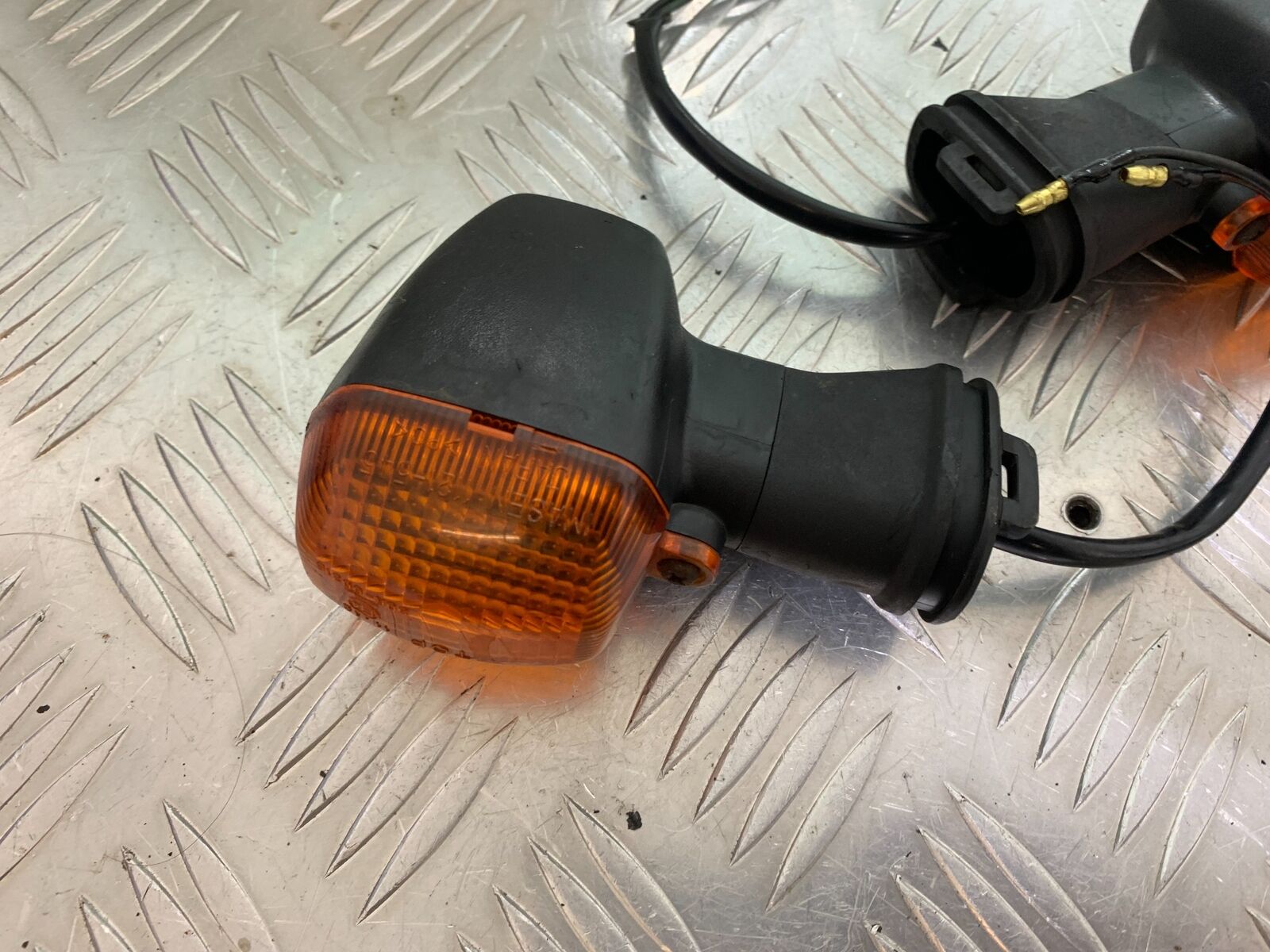 YAMAHA FJR1300 FJR 1300 FRONT INDICATORS   YEAR 2001-05 (CMB1005)