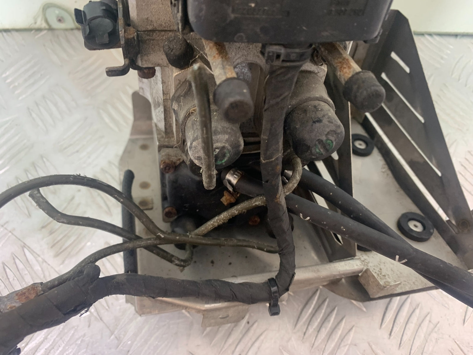 BMW K1200 K 1200 LT ABS PUMP  YEAR 1999-07 (CMB1138)