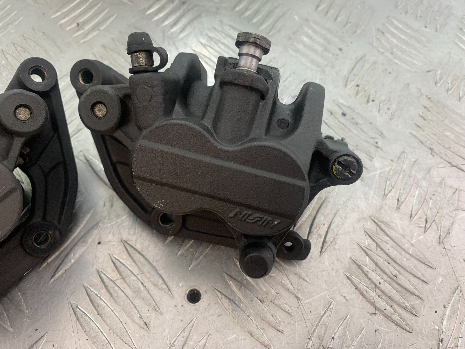 TRIUMPH 675 STREET TRIPLE FRONT CALIPERS    2013-2016 (CMB1186)