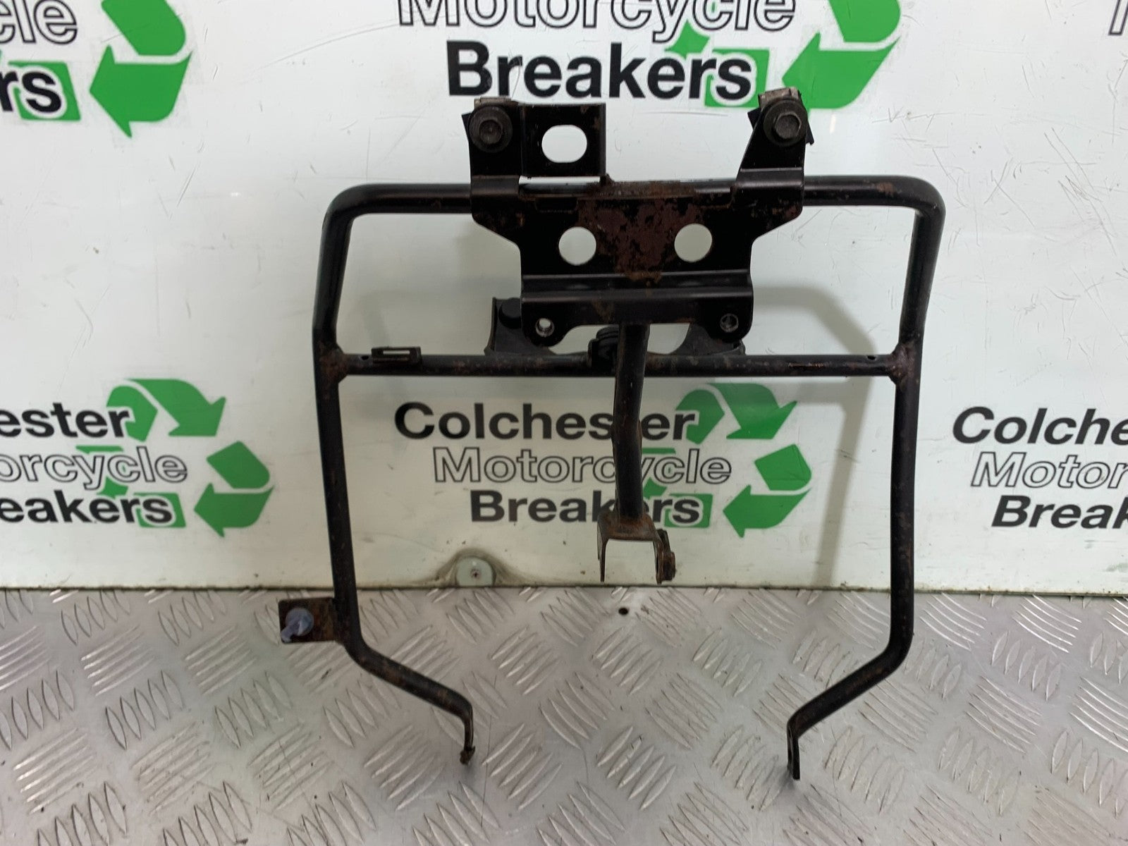 HONDA XL125 VARADERO FAIRING BRACKET   YEAR 2001-2006  (CMB1304)