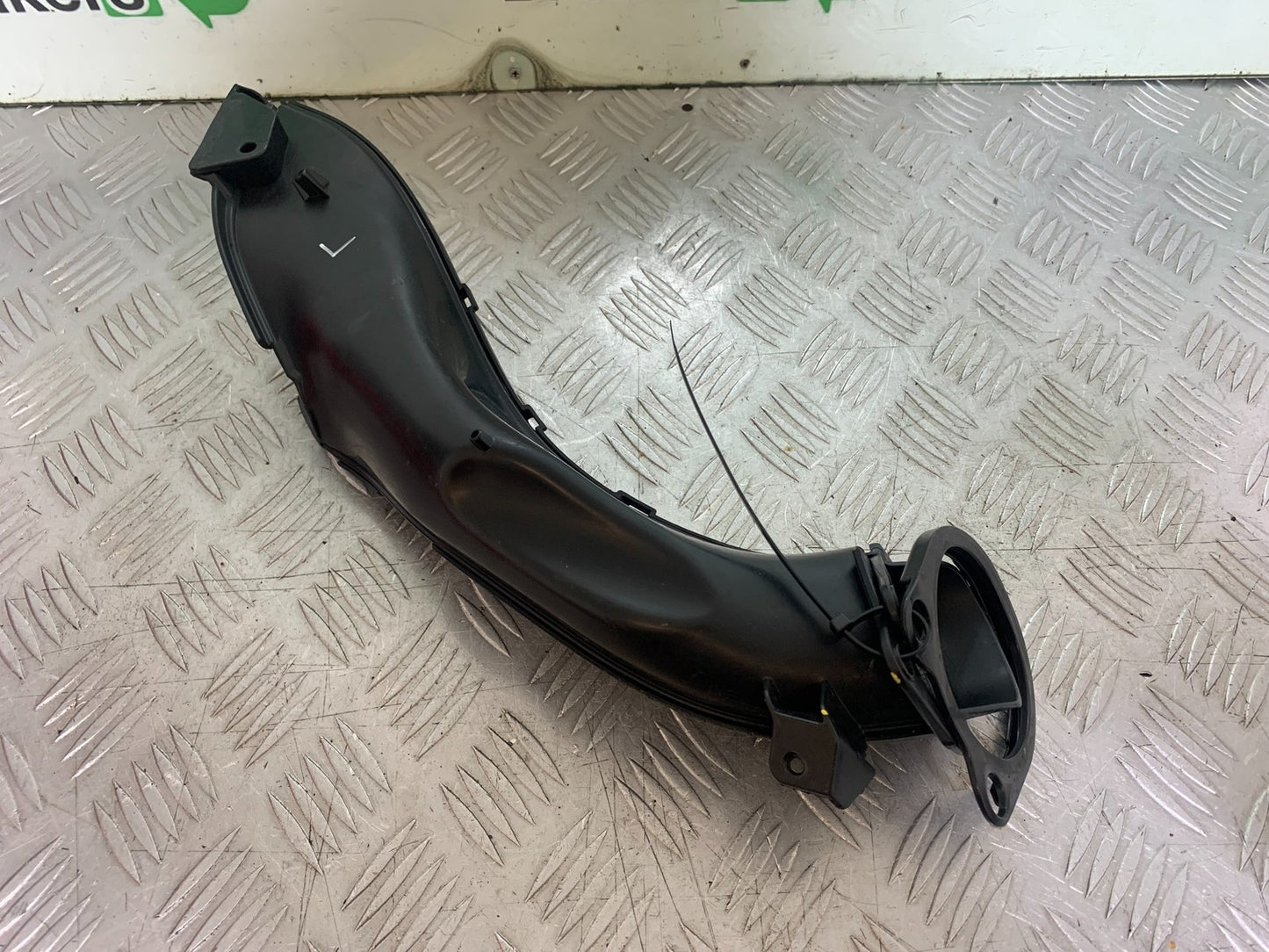 APRILIA RSV4 FACTORY LEFT AIR TUBE   YEAR 2009-2012 (CMB1224)