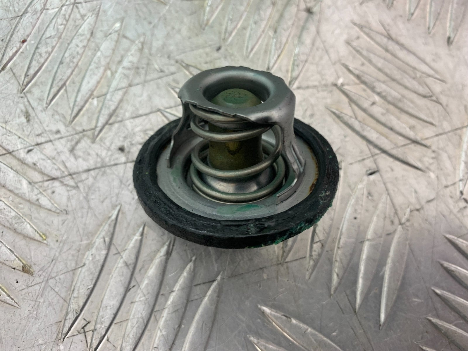 TRIUMPH 675 STREET TRIPLE R THERMOSTAT   YEAR 2012 (CMB1221)