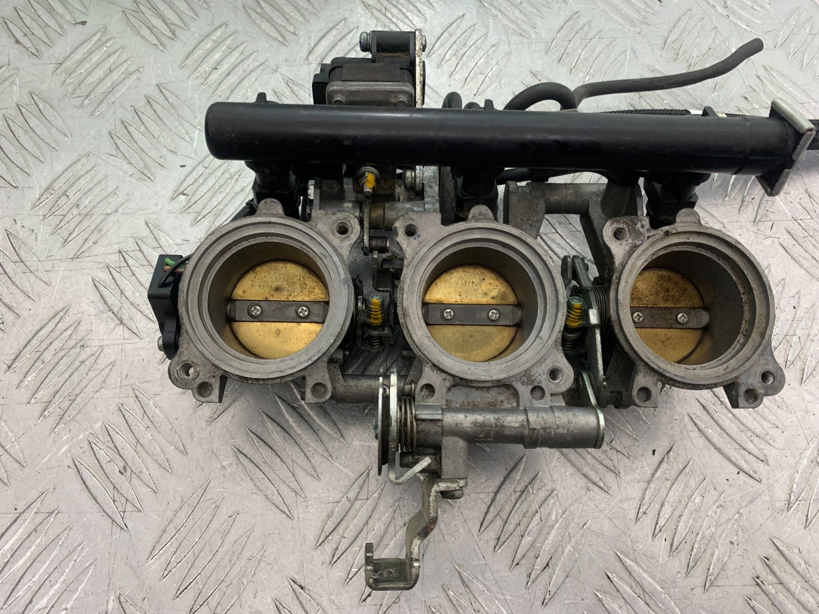 TRIUMPH 675 STREET TRIPLE RX THROTTLE BODIES 2015- 2017 (CMB1299)