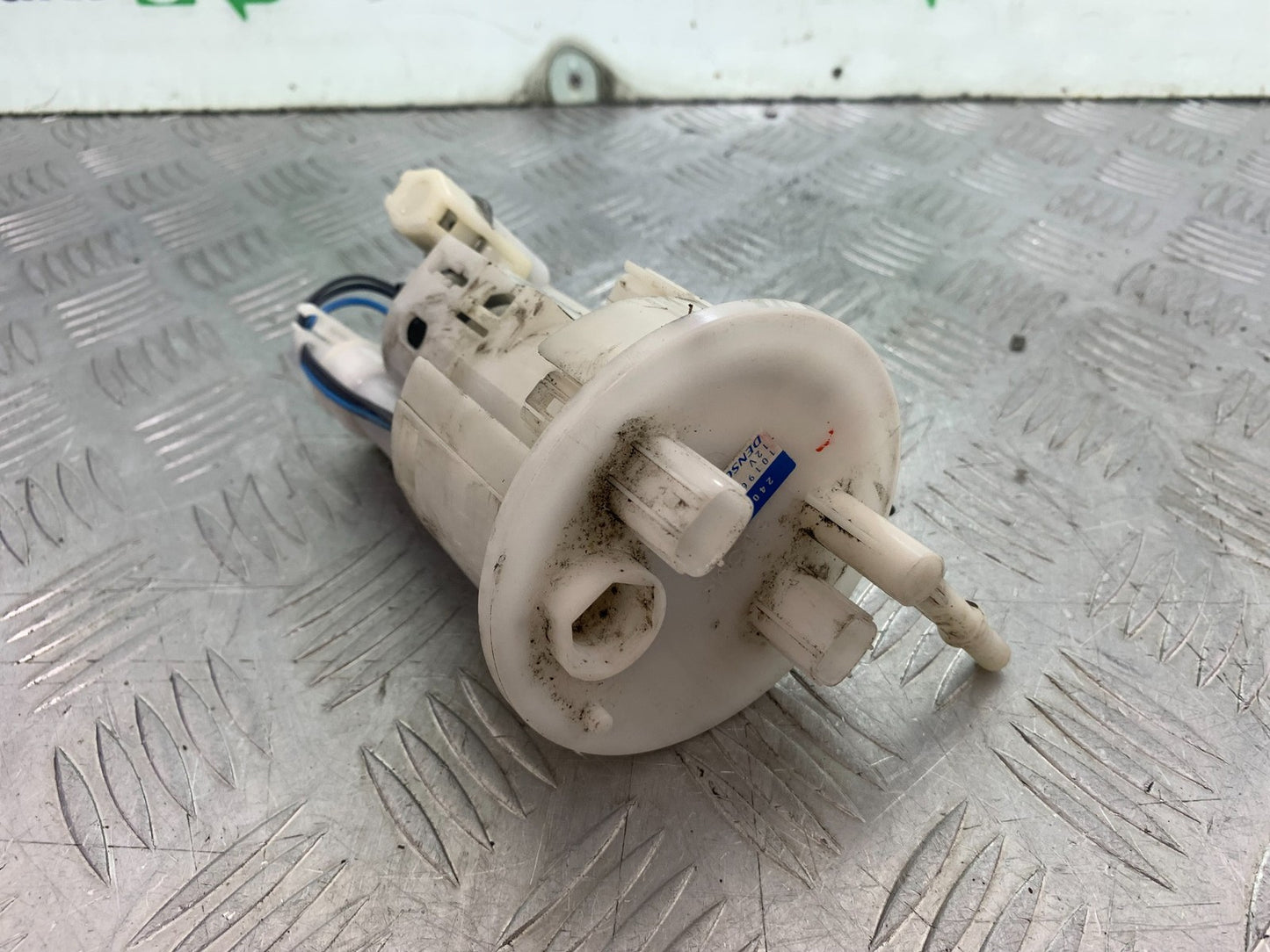 TRIUMPH 675 STREET TRIPLE PETROL PUMP  2013-2016 (CMB1186)