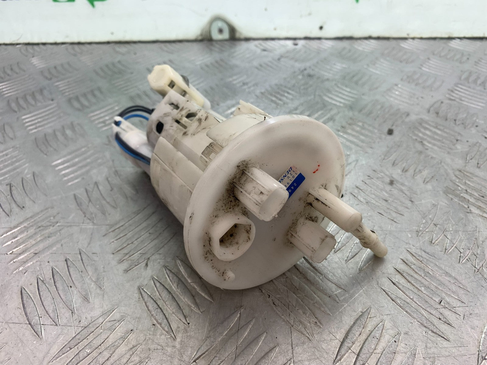 TRIUMPH 675 STREET TRIPLE PETROL PUMP  2013-2016 (CMB1186)