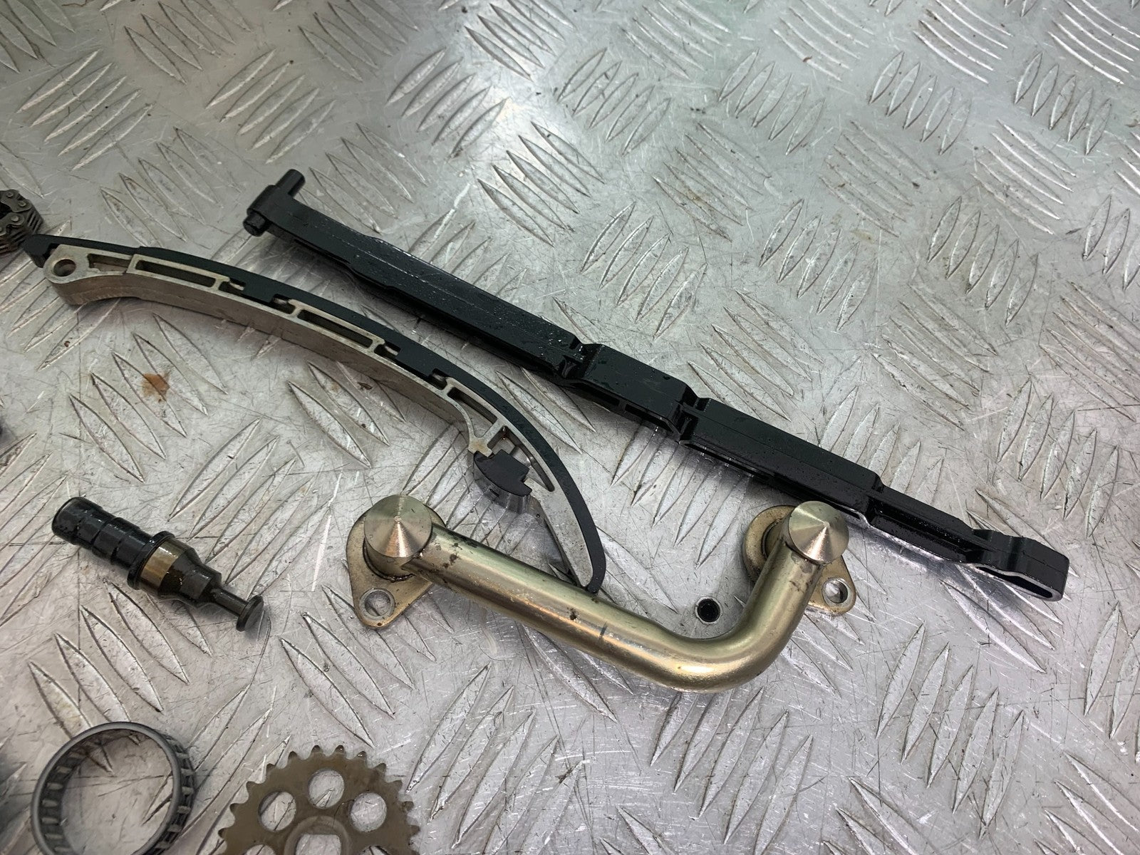TRIUMPH 675 STREET TRIPLE ENGINE PARTS   2013-2016 (CMB1186)