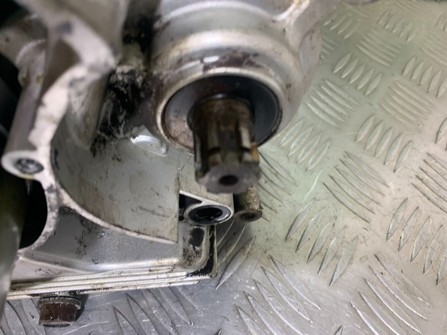 YAMAHA XT125 X XT 125 X ENGINE (BOTTOM END) 2005-2011 (CMB1097)
