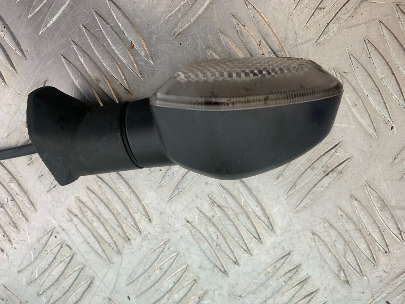 SUZUKI DL 650 V-STROM FRONT RIGHT INDICATOR YEAR 2020 (CMB1117)