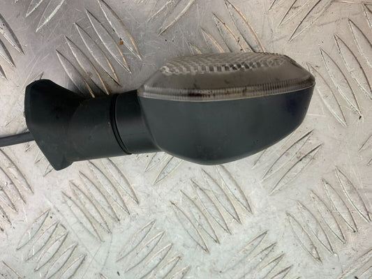 SUZUKI DL 650 V-STROM FRONT RIGHT INDICATOR YEAR 2020 (CMB1117)