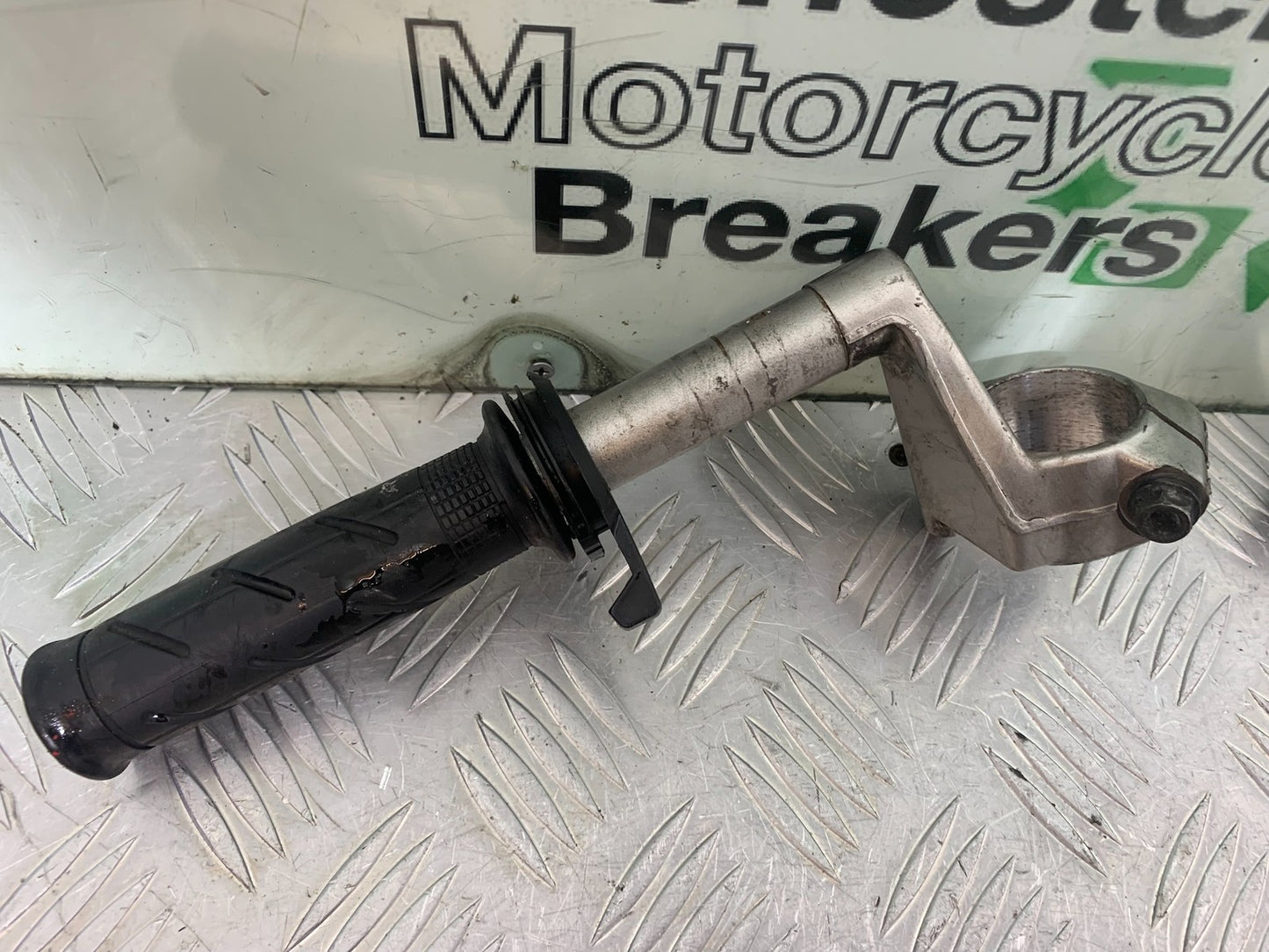 HONDA VFR800 PRE V-TEC LEFT HANDLEBAR  YEAR 1998-2001 (CMB1233)