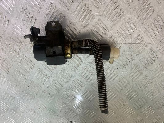 KAWASAKI ZX9R ZX9 E1 PETROL PUMP   YEAR 2000-01 (CMB1171)