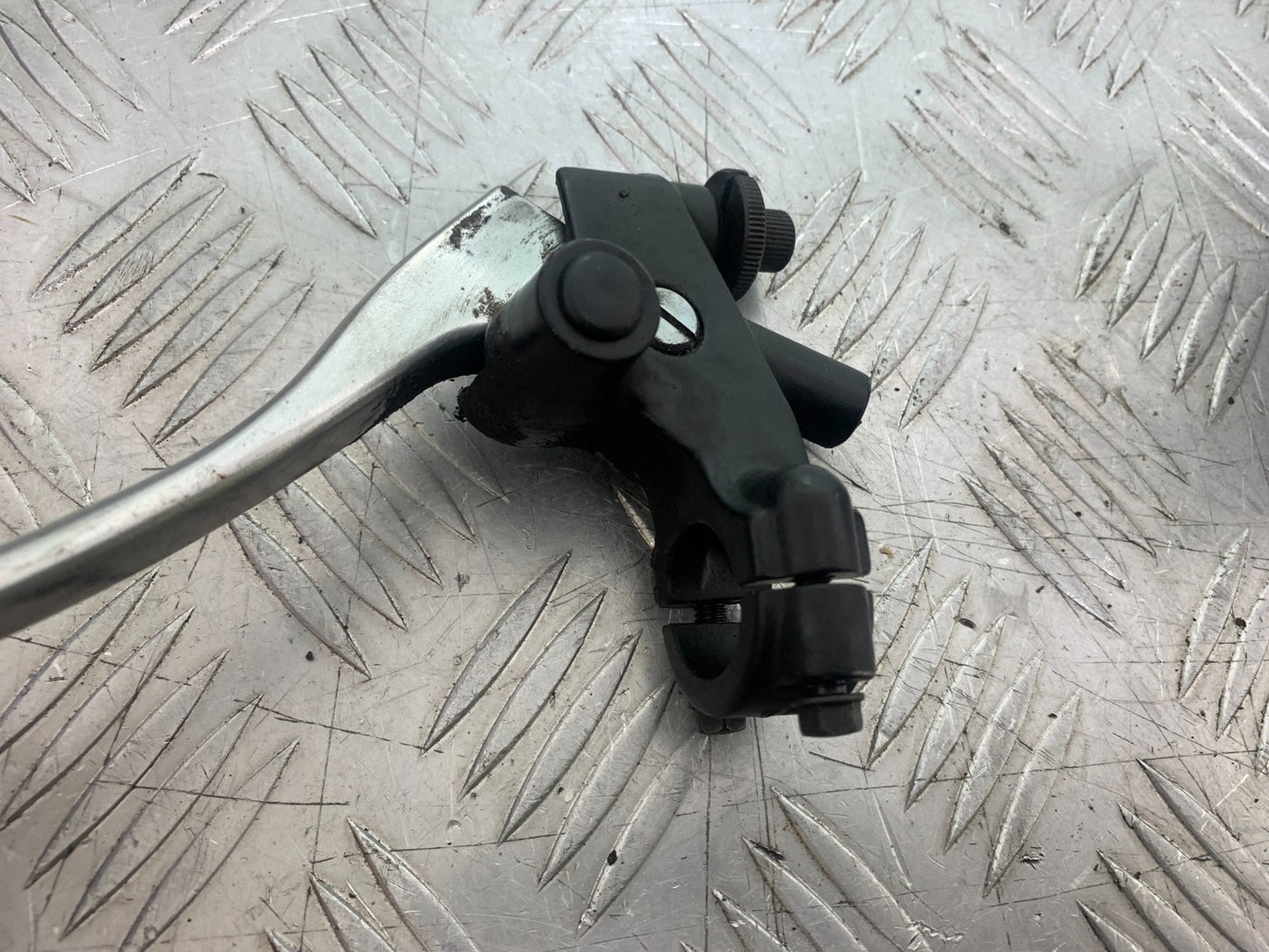 HONDA NT 700 V DEAUVILLE CLUTCH LEVER AND BRACKET   YEAR 2006-2011 (CMB1211)
