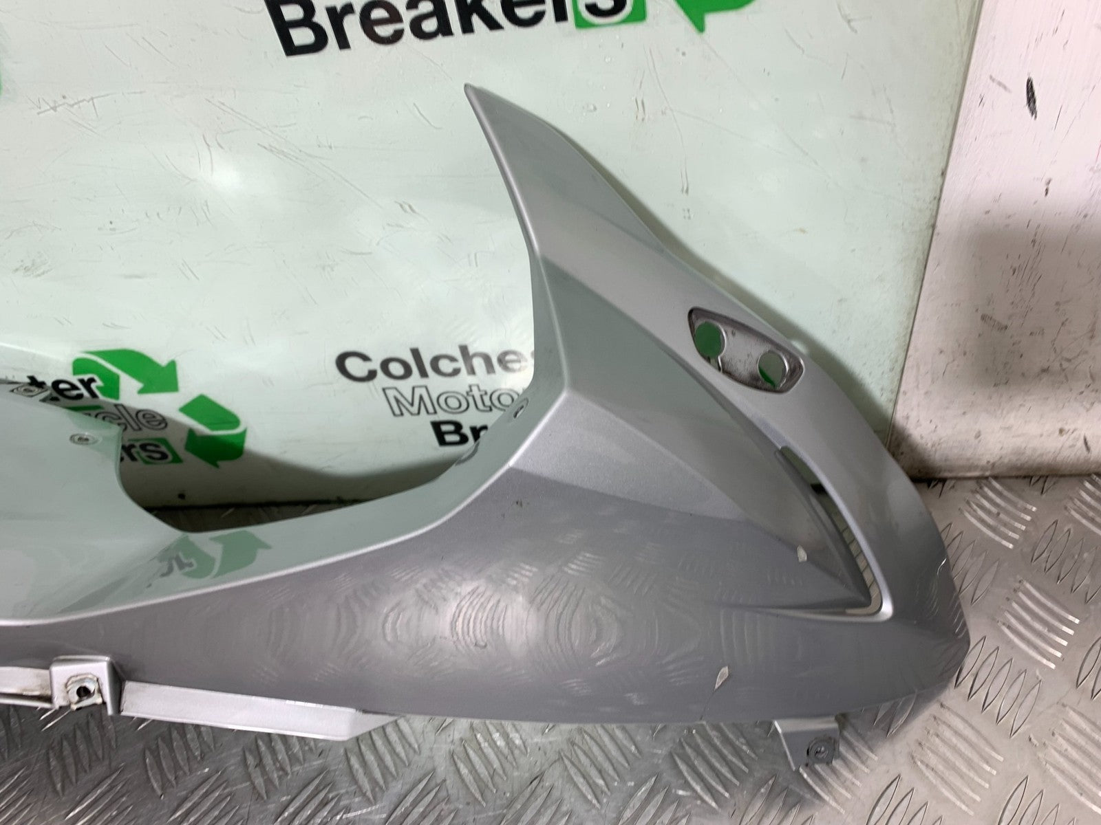 BMW F800 GT RIGHT FAIRING PANEL  YEAR 2013-2017 (CMB1248)