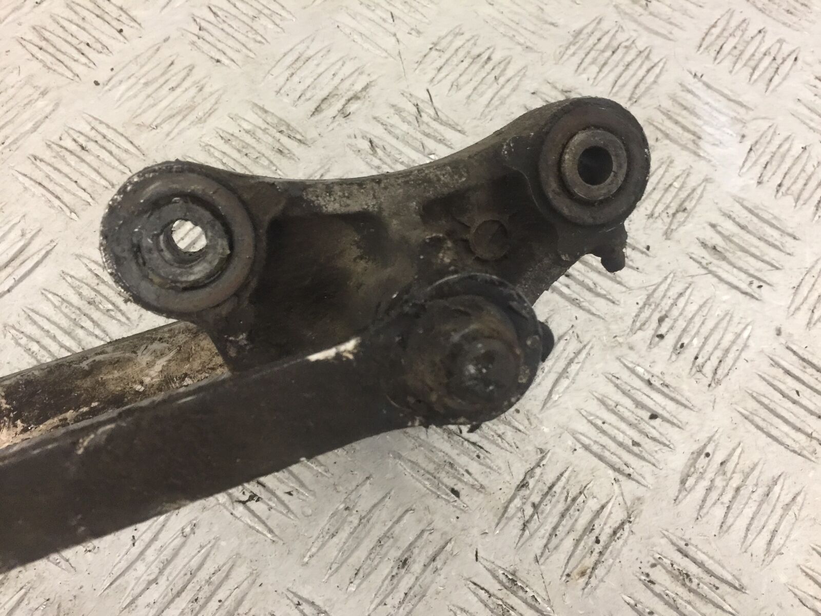 KAWASAKI ZX6R ZX6 J REAR SHOCK LINKAGE  YEAR 2000 (STOCK 836)