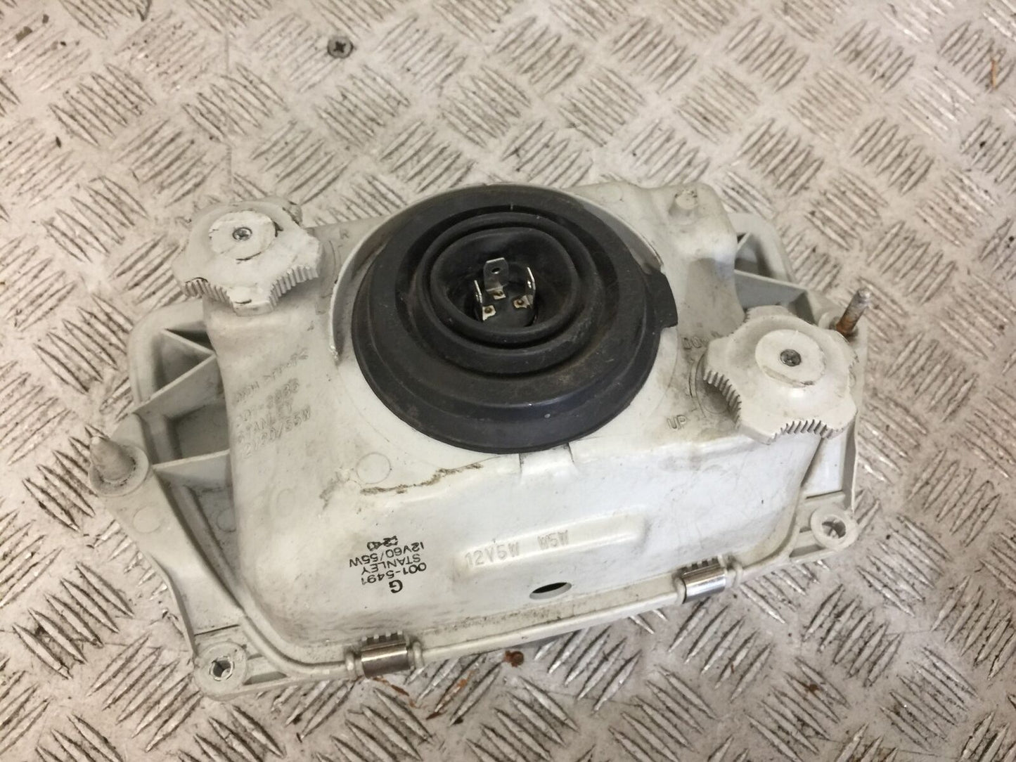 HONDA CBR600 CBR 600 HEADLIGHT  YEAR 1997-98 (STOCK 892)