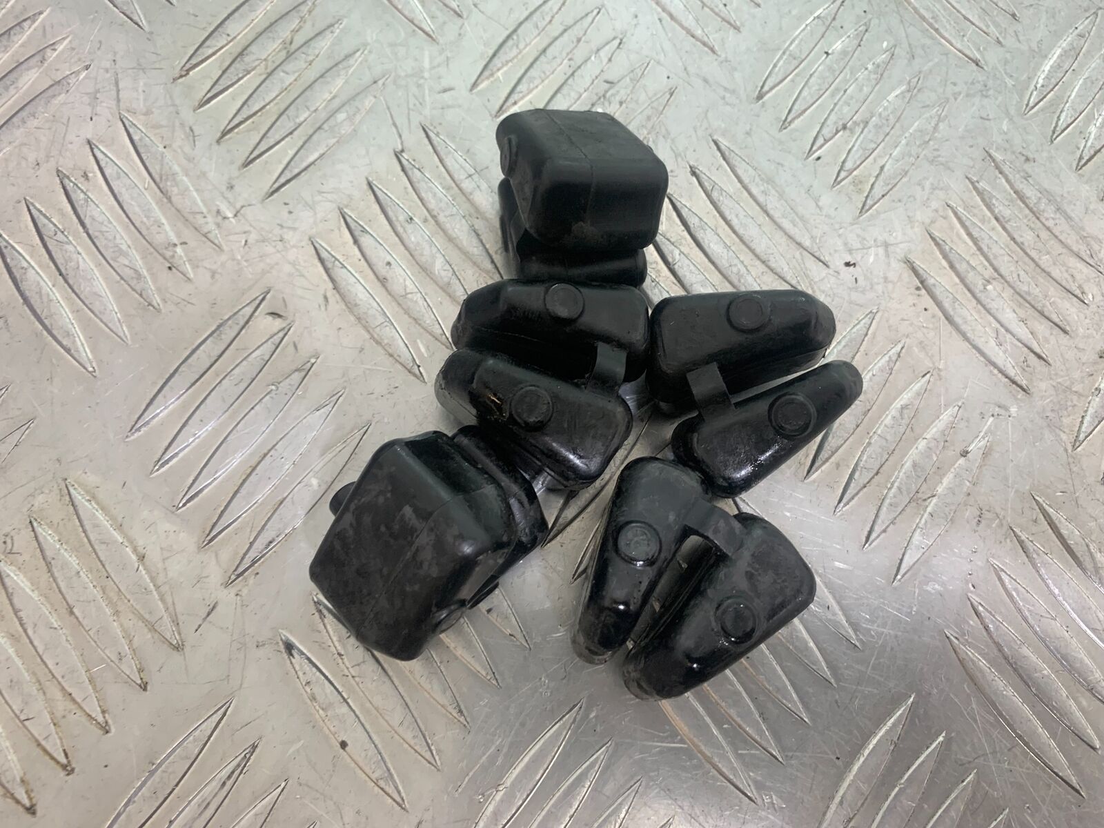 HONDA CBR 929 RRY FIREBLADE CUSH DRIVE RUBBER   YEAR 2000-01 (CMB1026)