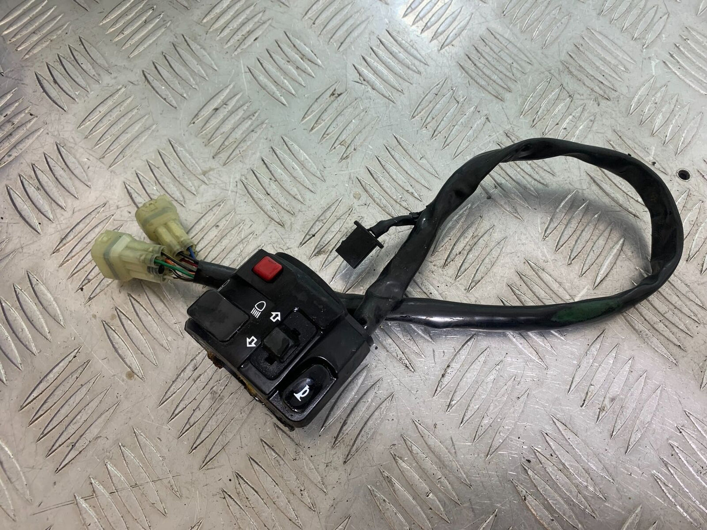 KAWASAKI Z650 ER650 KNFAN LEFT SWITCH GEAR  YEAR 2022-2024 (CMB1112)