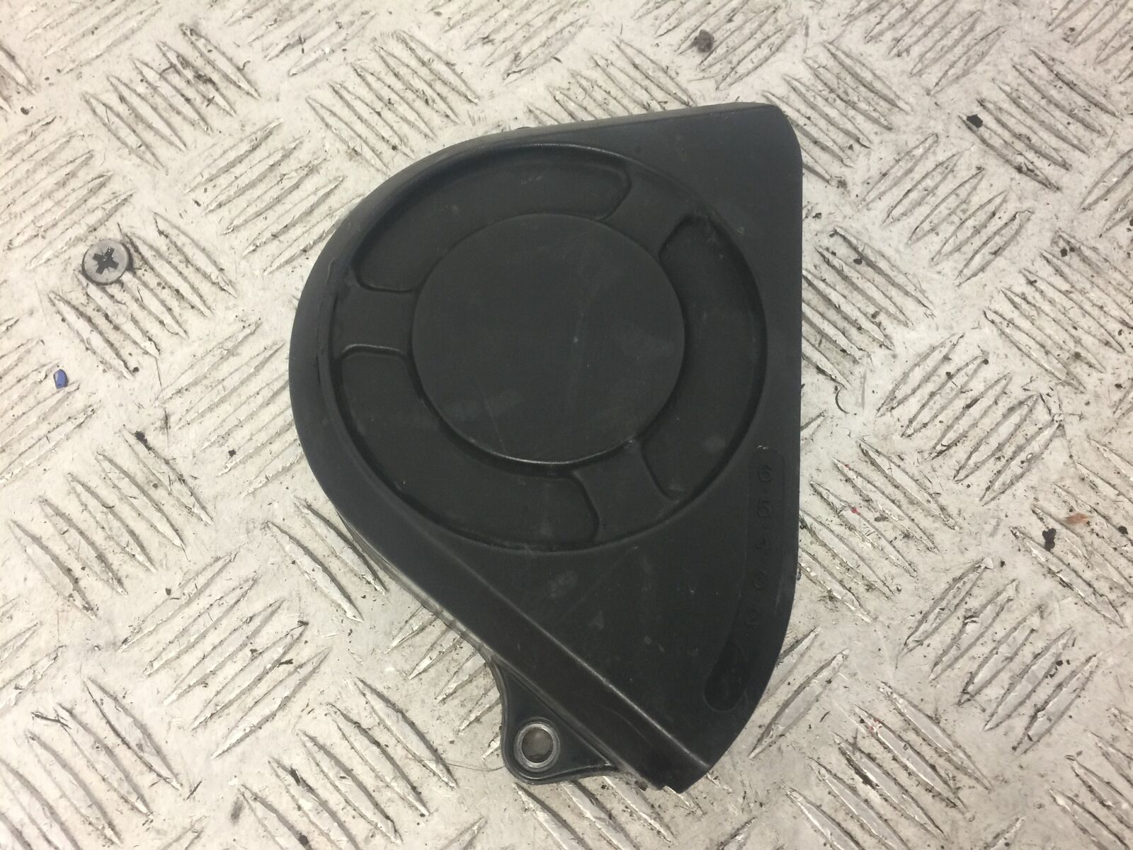 HONDA CB900 CB 900 HORNET SPROCKET COVER  YEAR 2002-06 (STOCK 633)