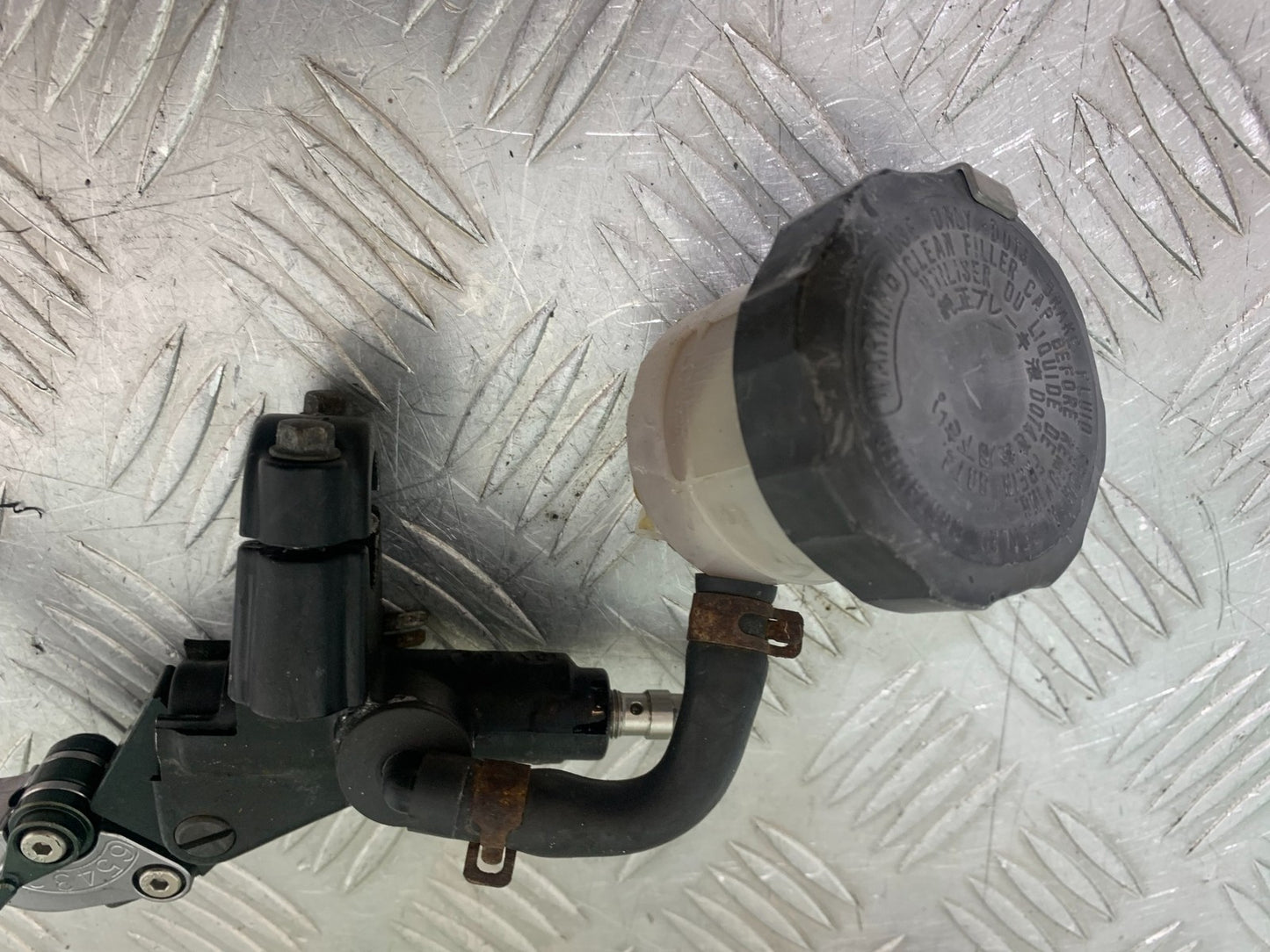 SUZUKI GSXR600 GSXR 600 K1 K2 K3 FRONT BRAKE MASTER CYLINDER 1999-03 (CMB1284)