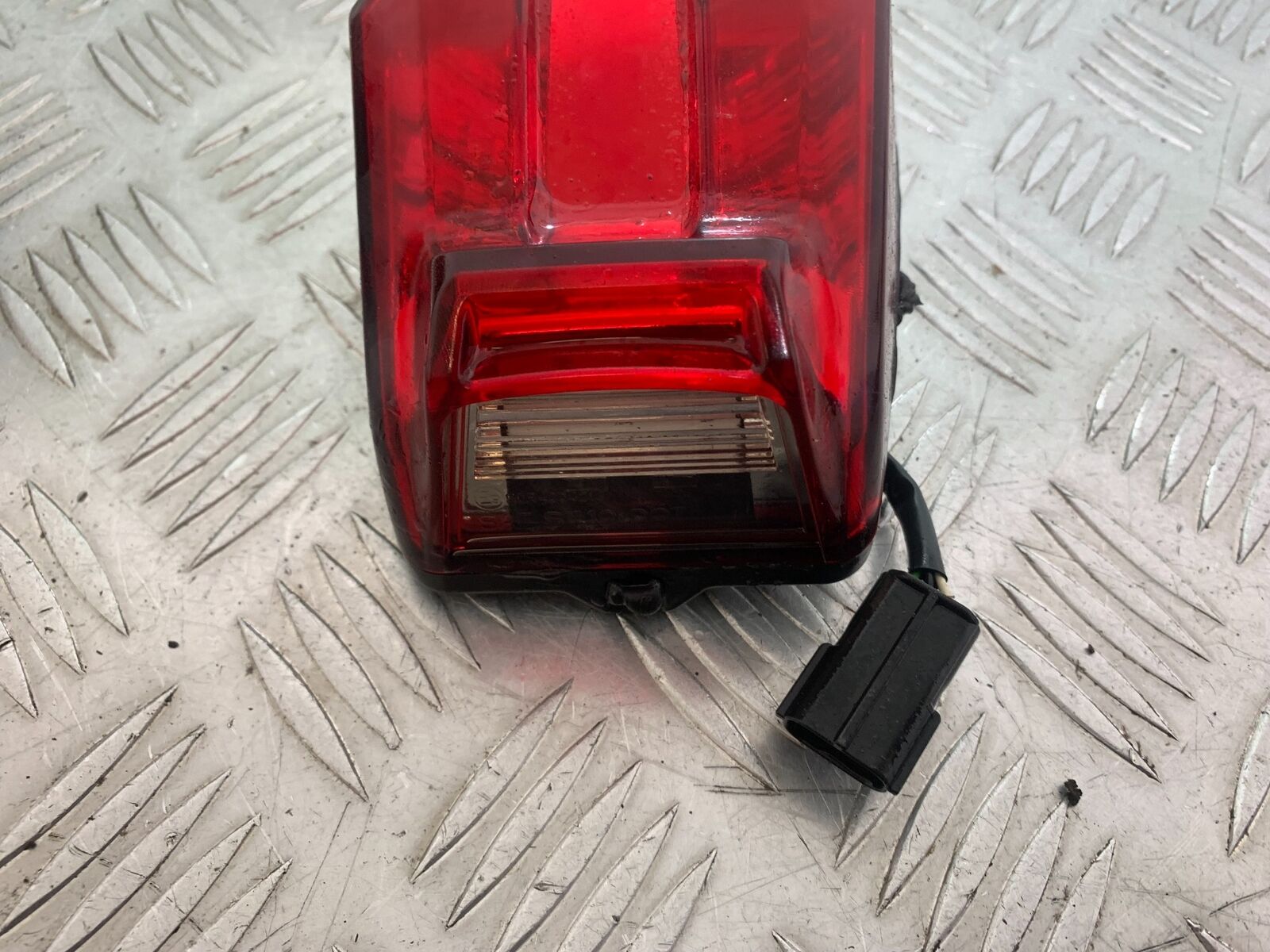 TRIUMPH TIGER 800 REAR LIGHT YEAR 2011-2014 (CMB1113)