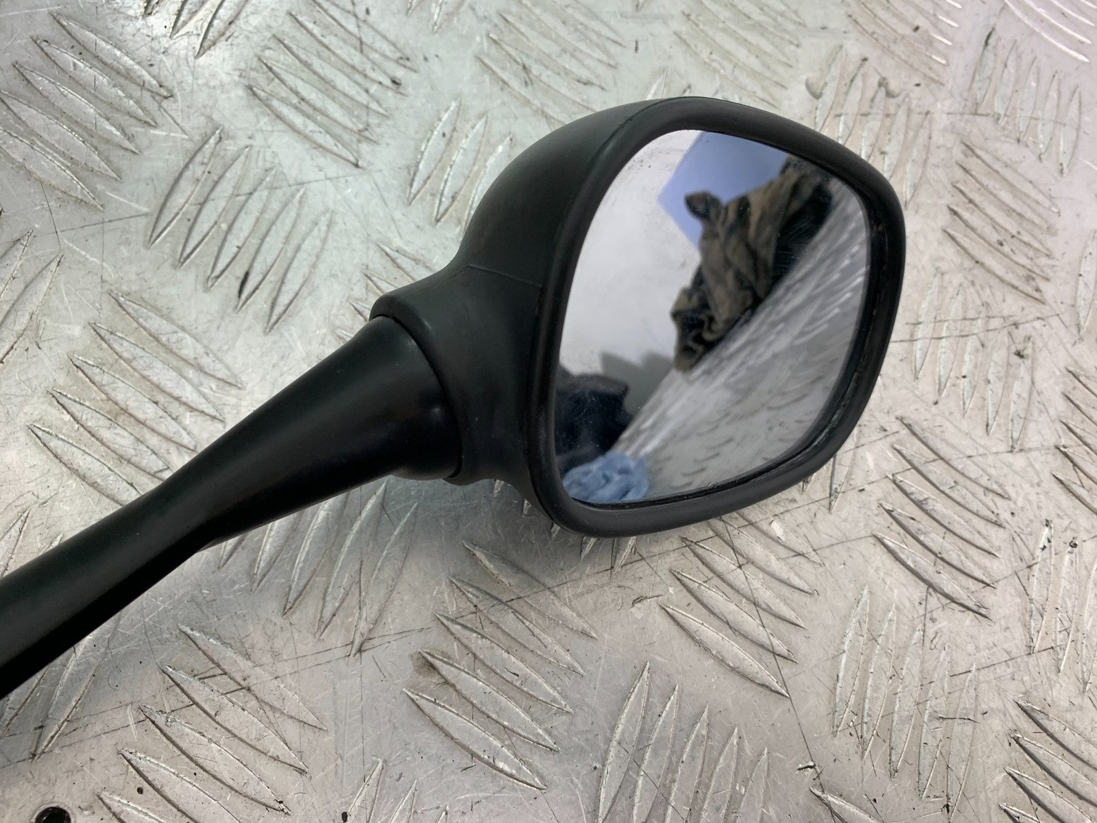 BMW F800 GT RIGHT MIRROR  YEAR 2013-2017 (CMB1248)