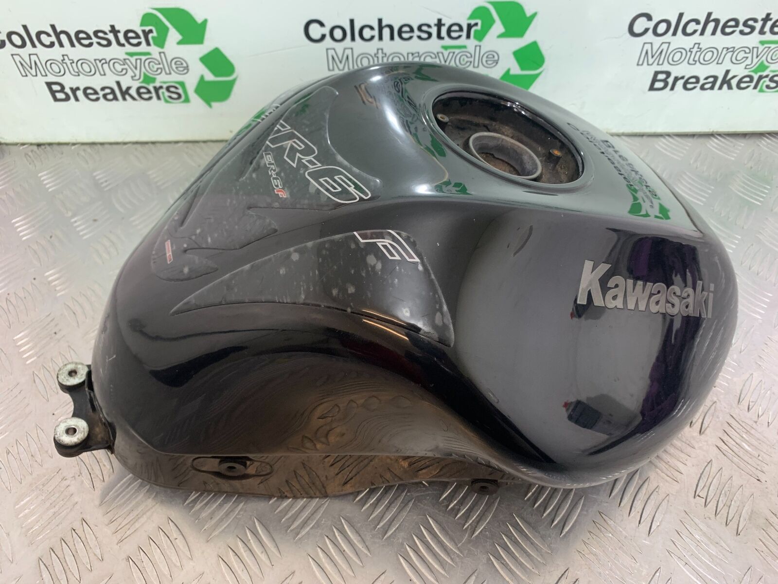 KAWASAKI ER6 N PETROL TANK  YEAR 2005-2008 (CMB1034)