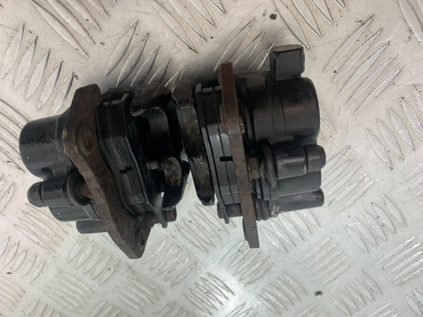SUZUKI AN400 AN 400 BURGMAN FRONT BRAKE CALIPERS  YEAR 2017-2024 (CMB1118)