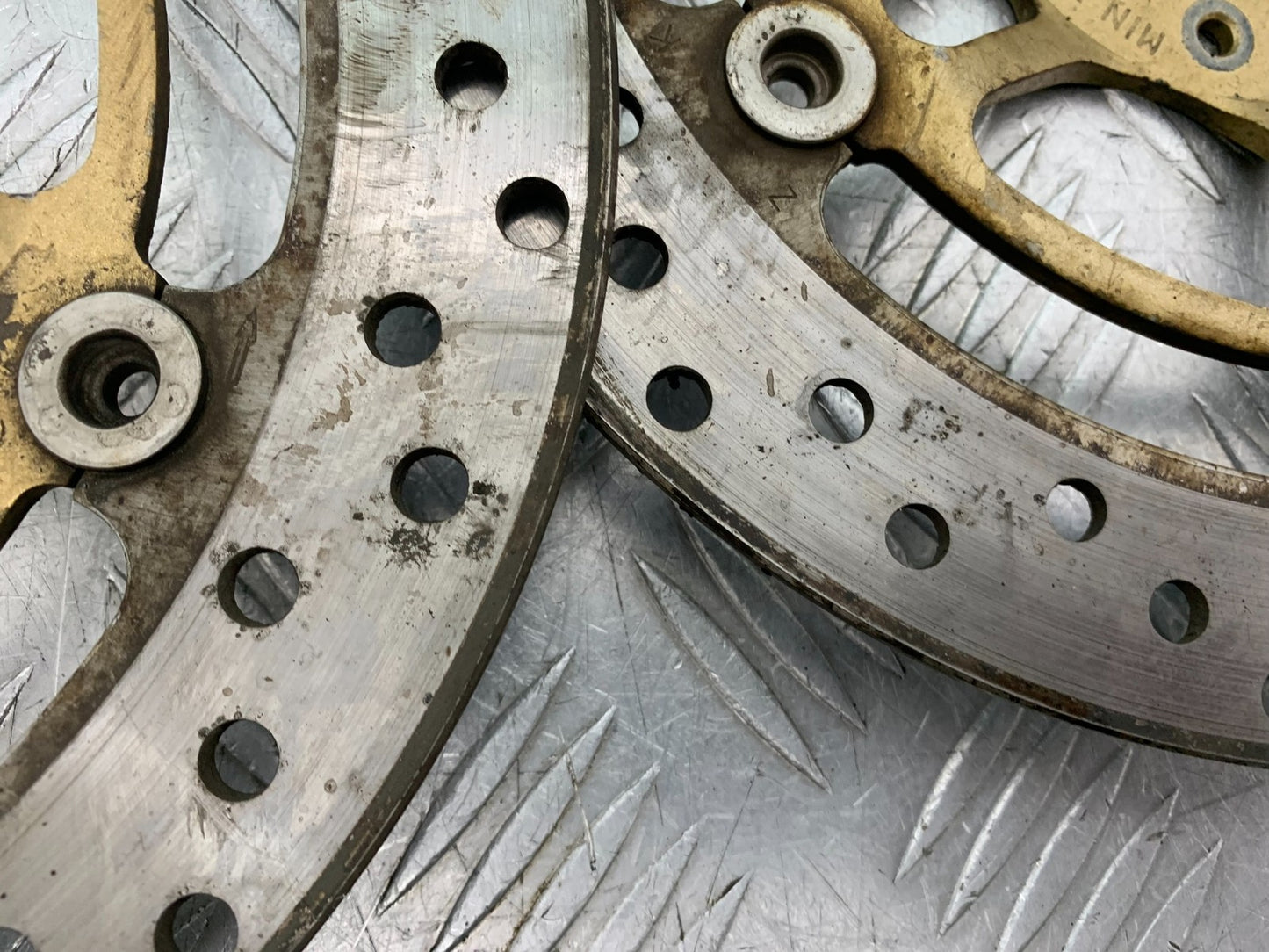 HONDA CB600 CB 600 HORNET FRONT BRAKE DISCS    YEAR 1998-2002 (CMB1297)