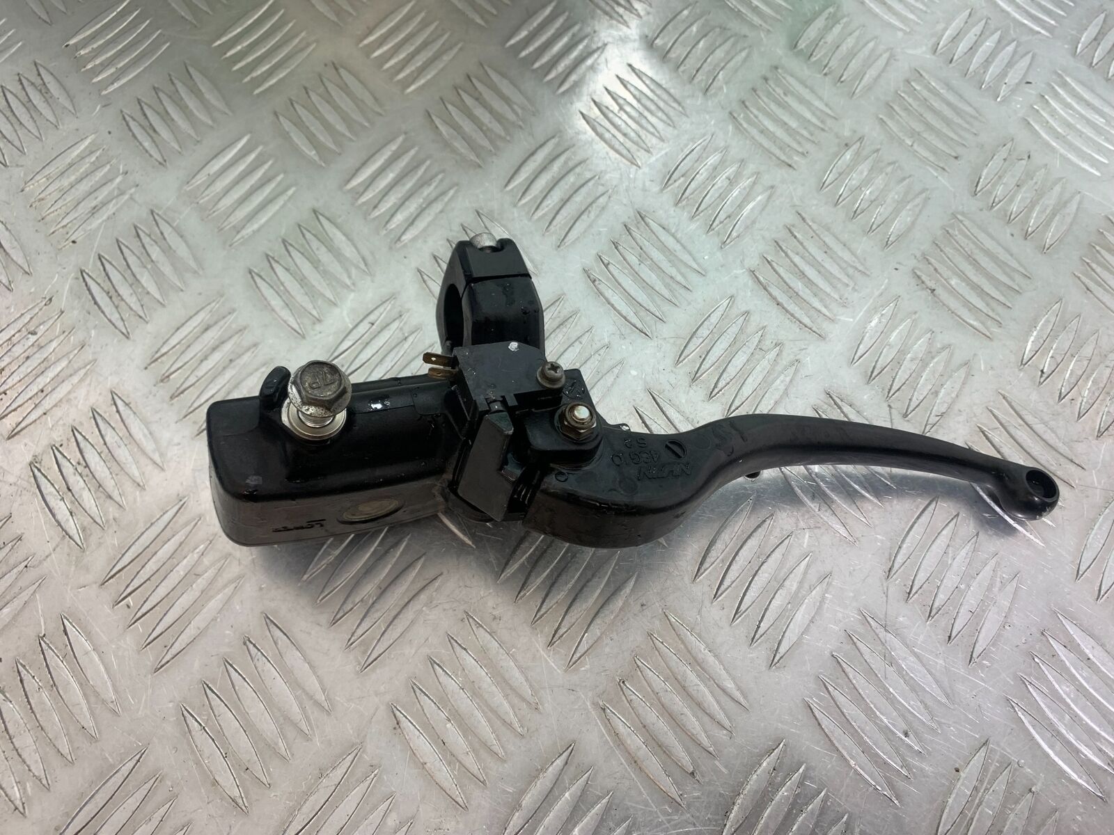 SUZUKI INTRUDER VL800 C800 FRONT MASTER CYLINDER  YEAR 2012-16 (CMB1039)
