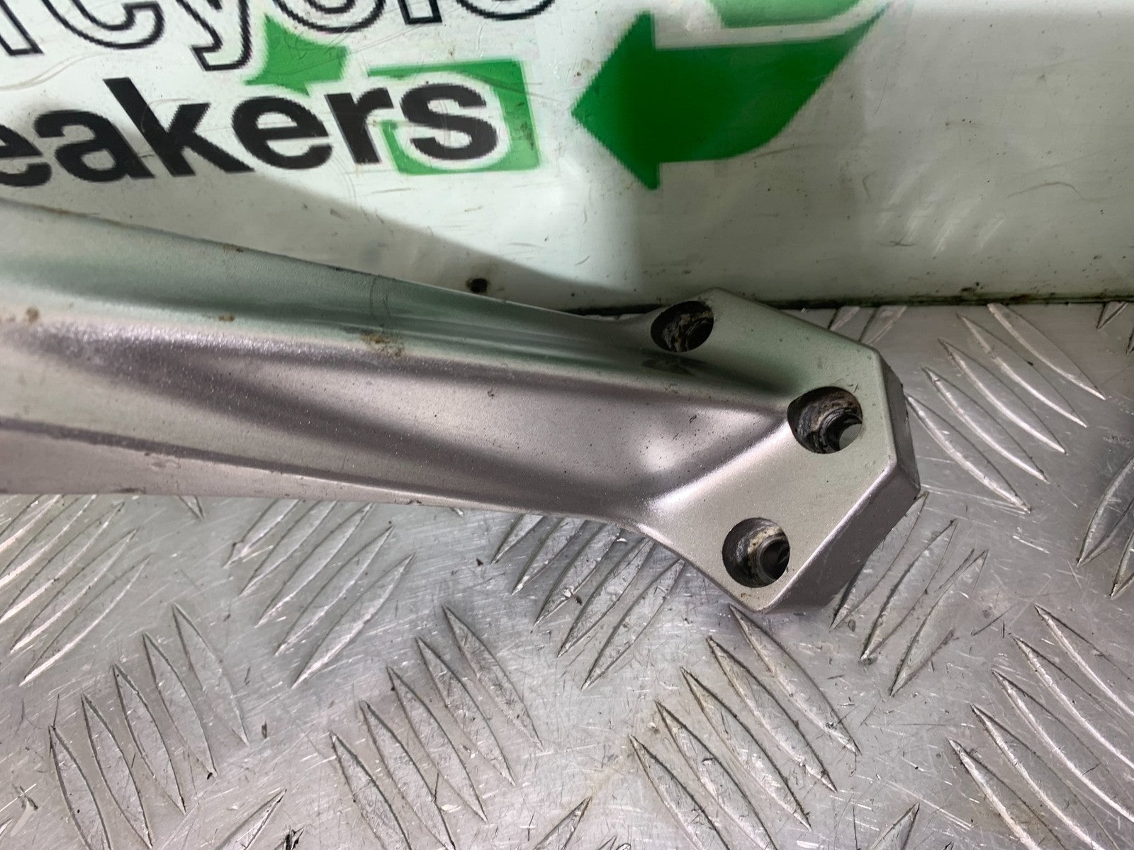 KAWASAKI GTR1400 GTR 1400 LEFT HANDLEBAR  YEAR 2007-2009 (CMB1306)
