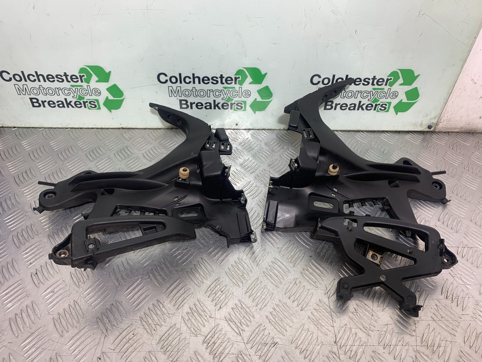 BMW K1300 S K 1300 S FAIRING BRACKET  YEAR 2009-16 (CMB1216)