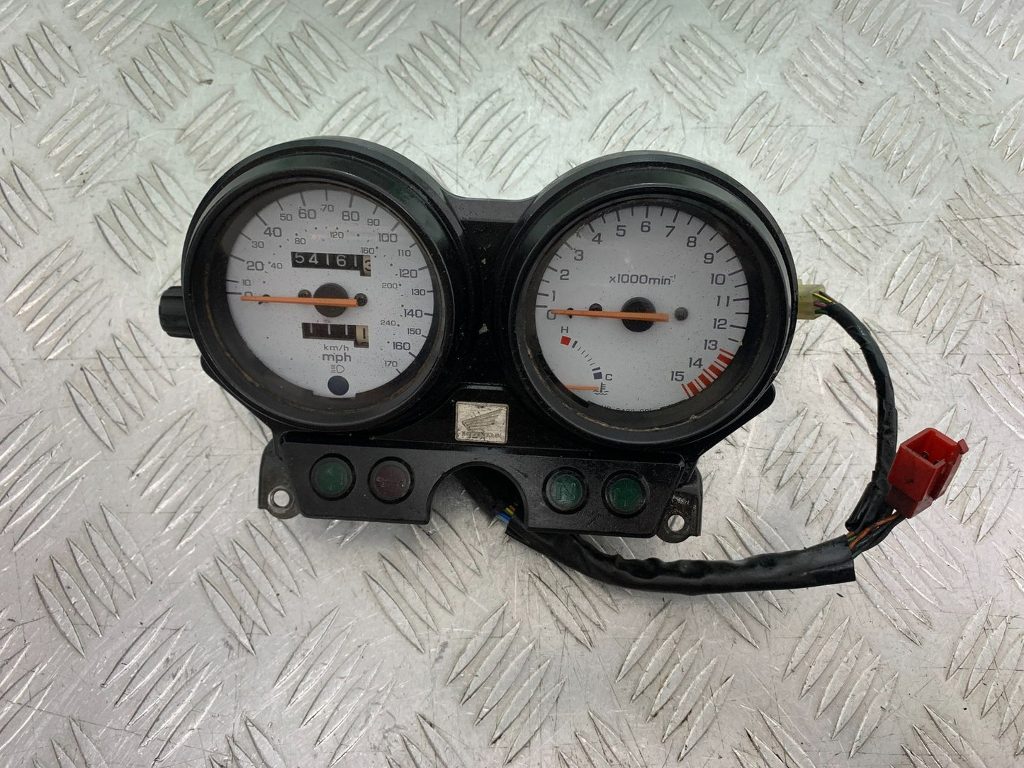 HONDA CB600 CB 600 HORNET CLOCKS SPEEDO DASH   YEAR 1998-2002 (CMB1297)
