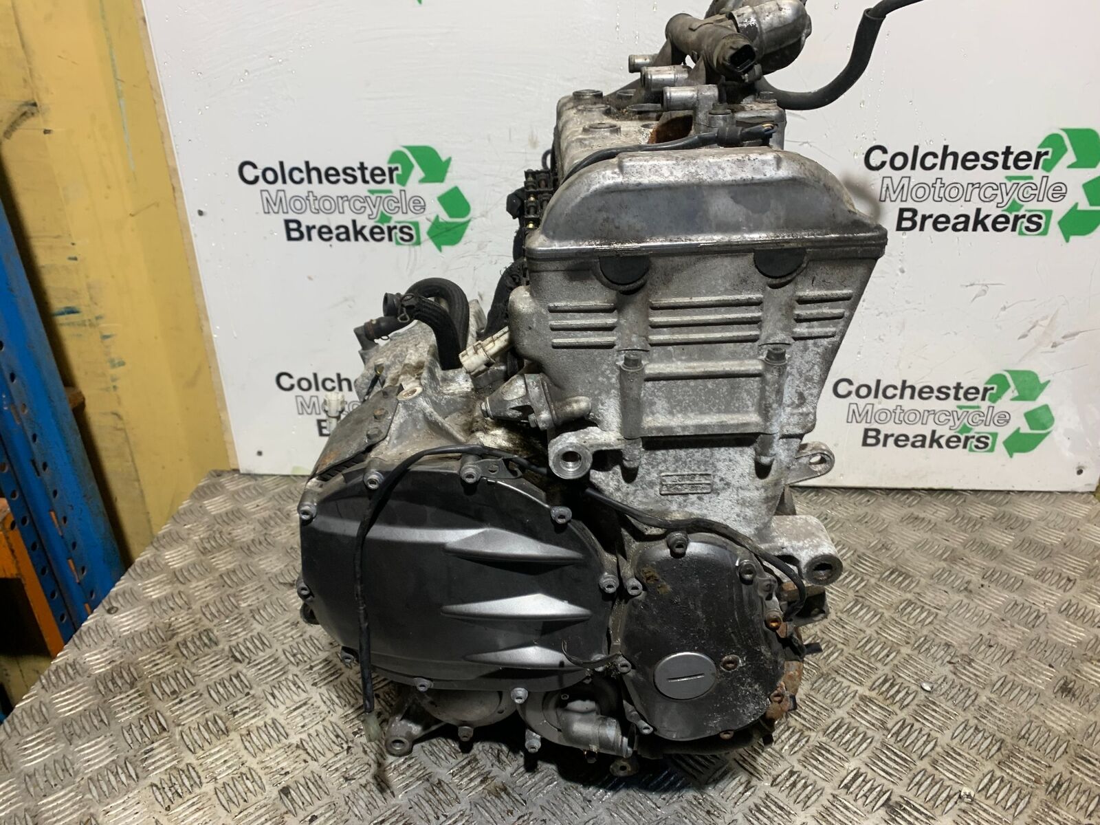 YAMAHA FJR1300 FJR 1300 ENGINE  YEAR 2001-05 (STOCK 946)