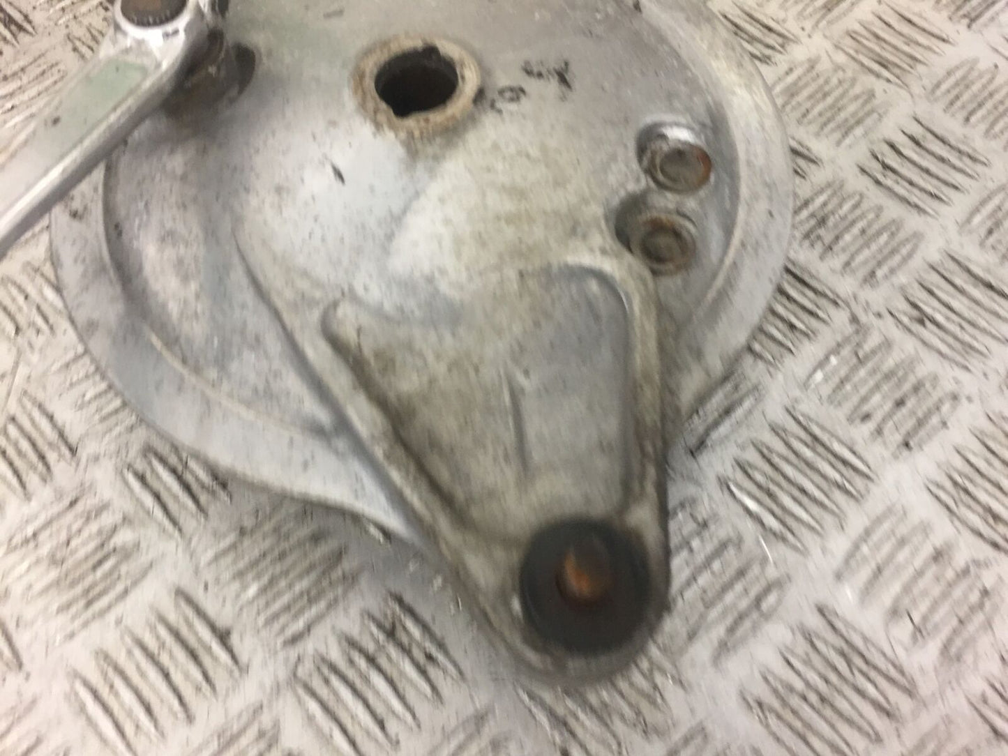 HONDA VT1100 C SHADOW REAR BRAKE HUB YEAR 1987-1996  (STOCK 540)