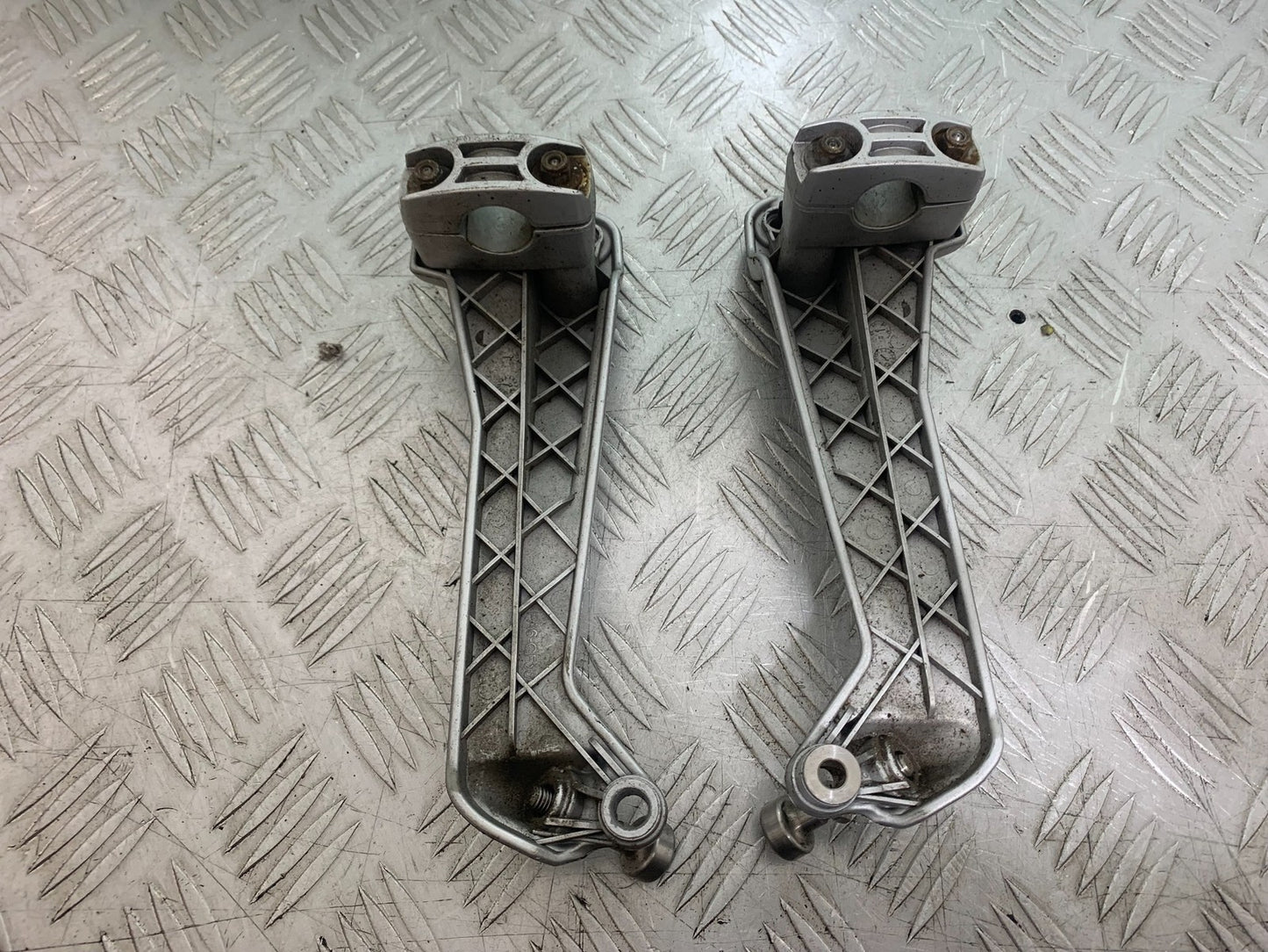 BMW R1200 GS R 1200 GS PANNIER BRACKETS  YEAR 2004-2007