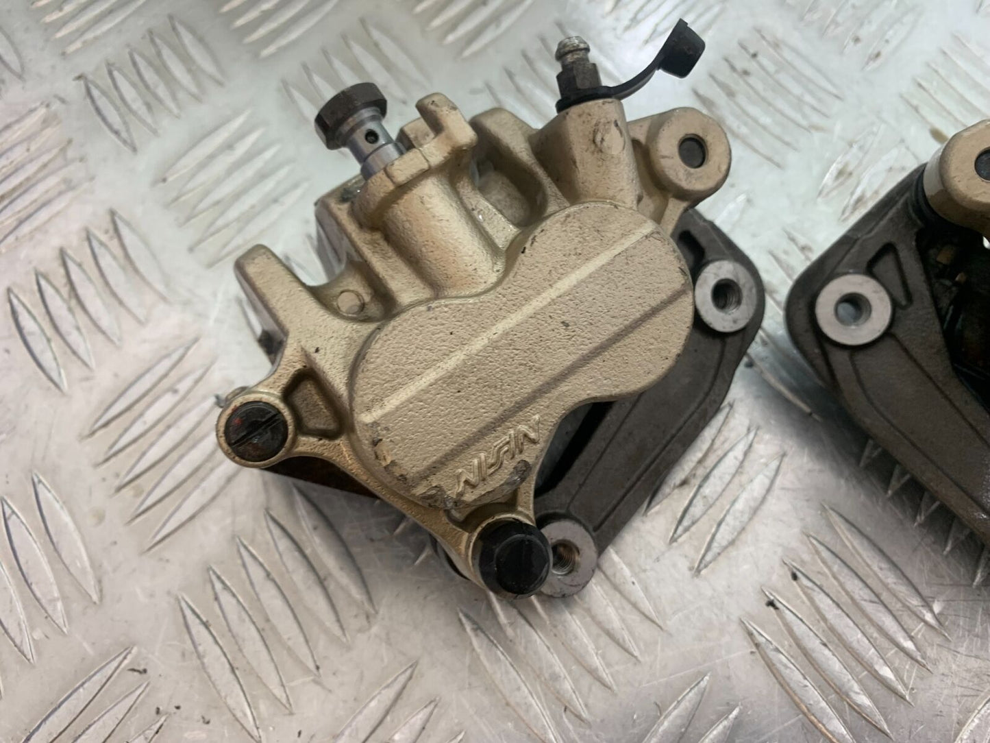 TRIUMPH TIGER 800 FRONT BRAKE CALIPERS   YEAR 2011-2014 (CMB1113)