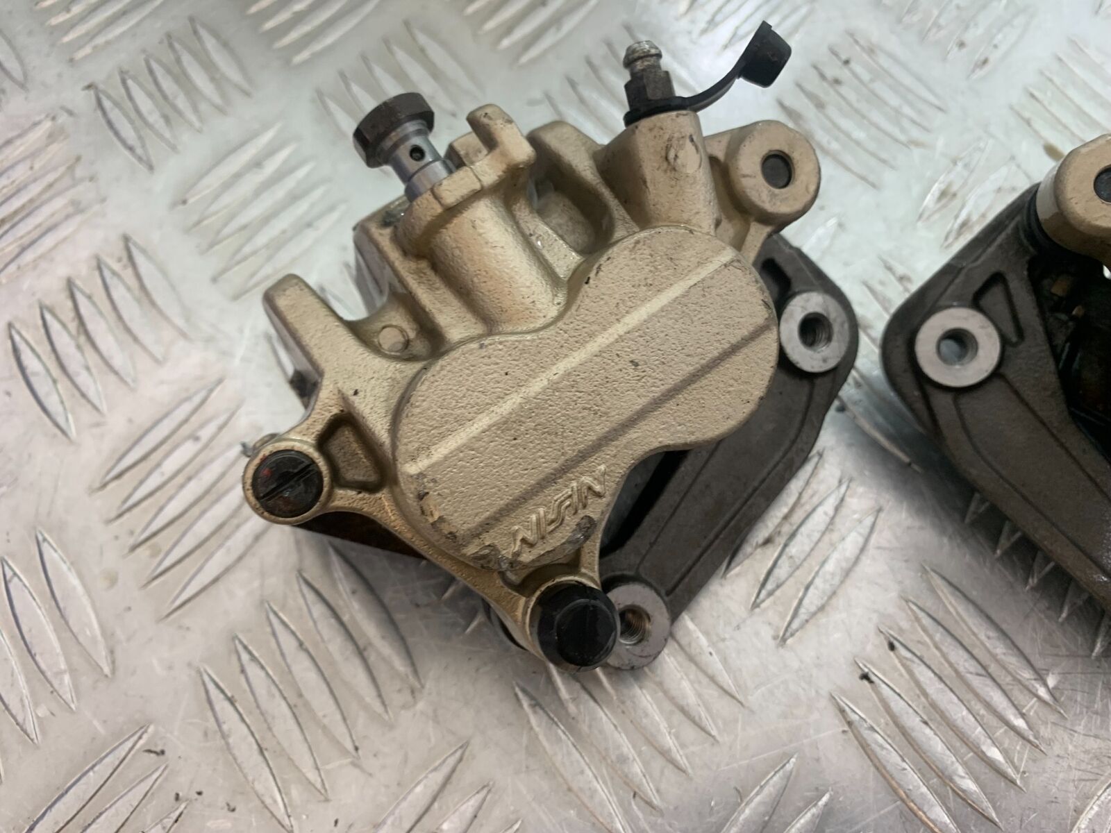 TRIUMPH TIGER 800 FRONT BRAKE CALIPERS   YEAR 2011-2014 (CMB1113)