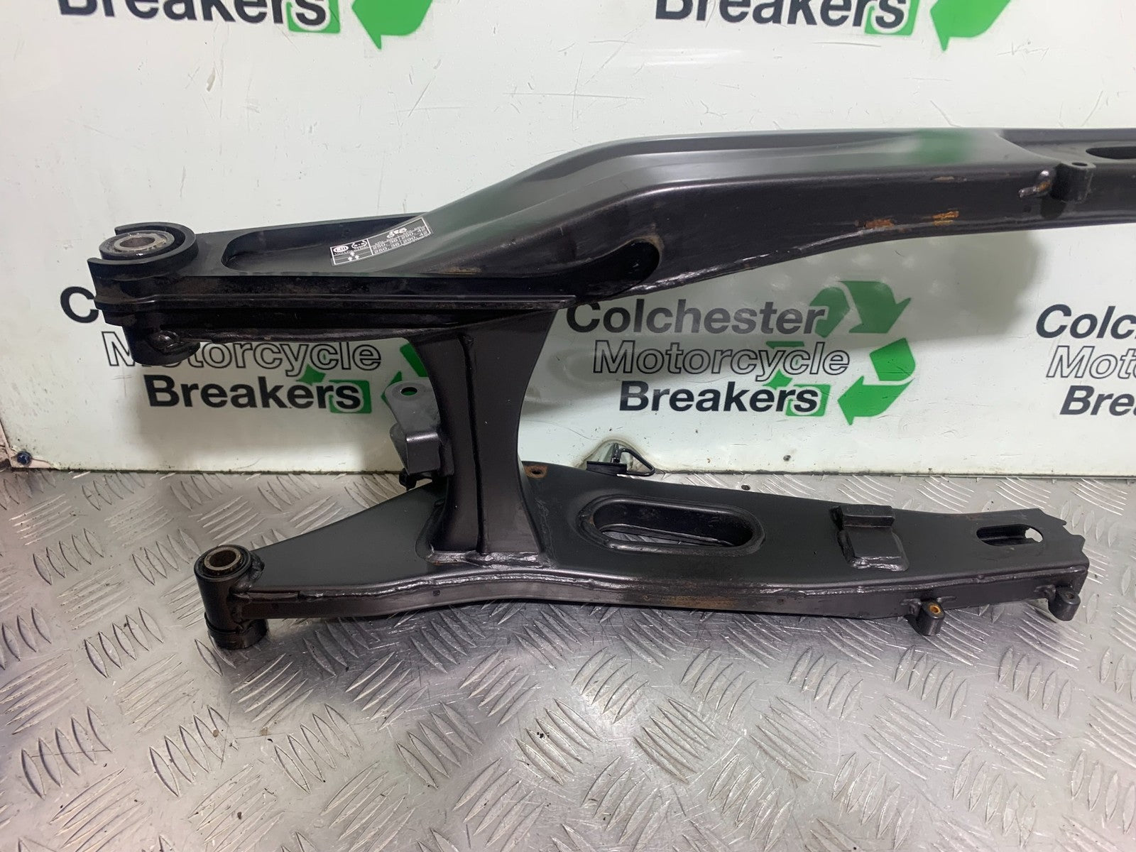 YAMAHA YZF R7 SWINGARM YEAR 2022-2025 (CMB1255)