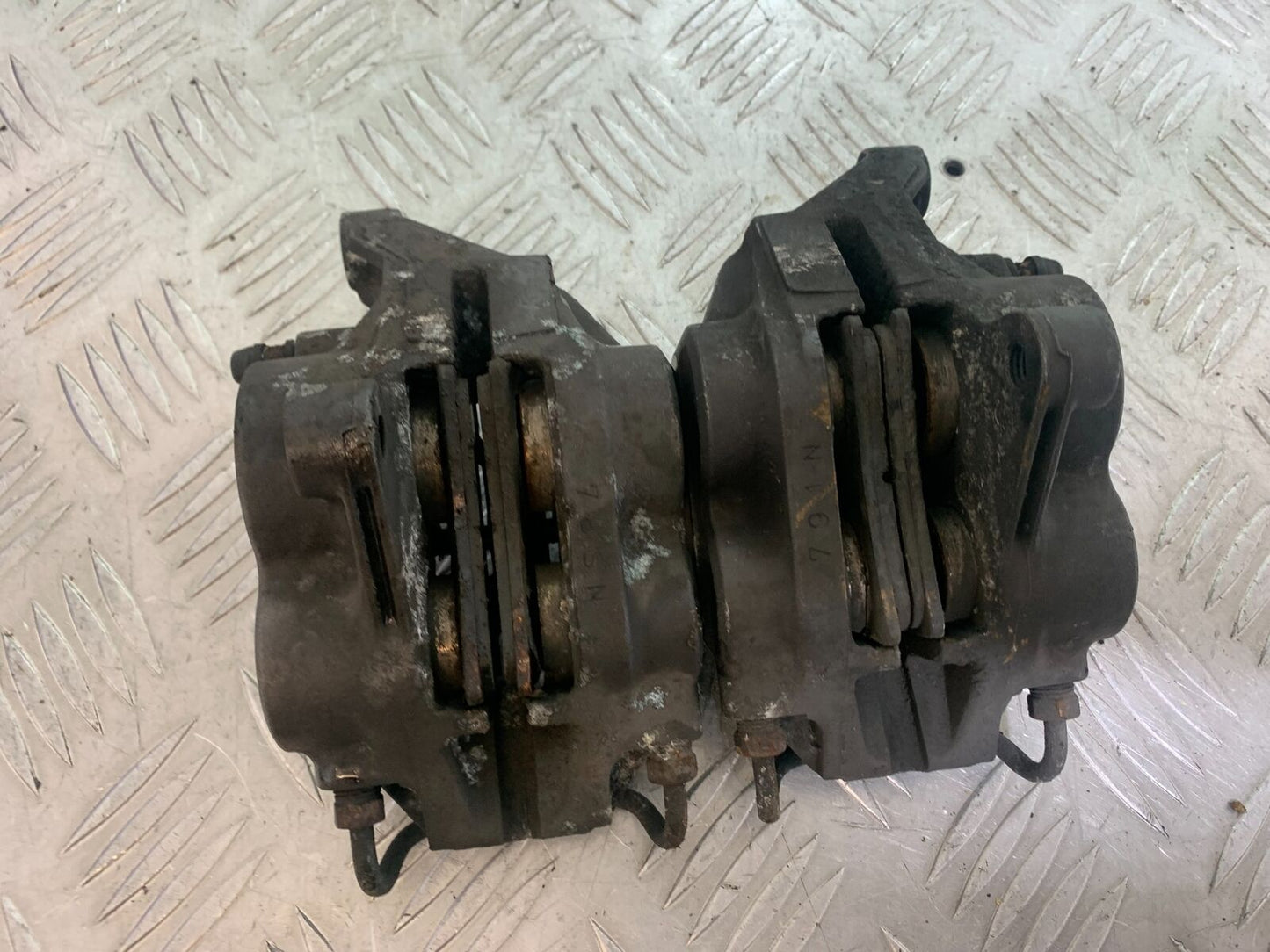 YAMAHA YZF600 YZF 600 THUNDERCAT FRONT BRAKE CALIPERS 1996-2003 (CMB1134)