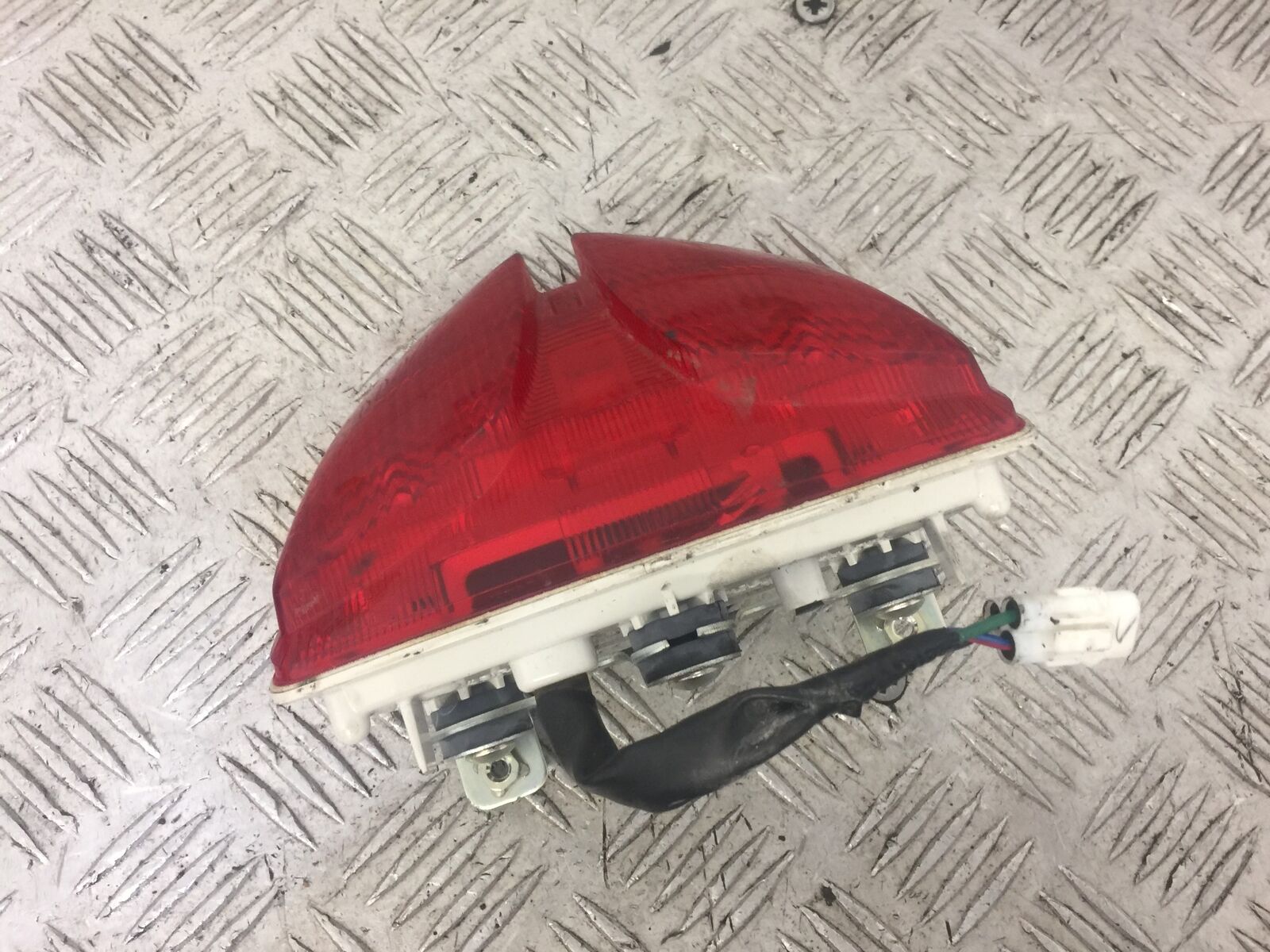SUZUKI GSXR 750 L1 REAR LIGHT  YEAR 2012-2015 (STOCK 632)